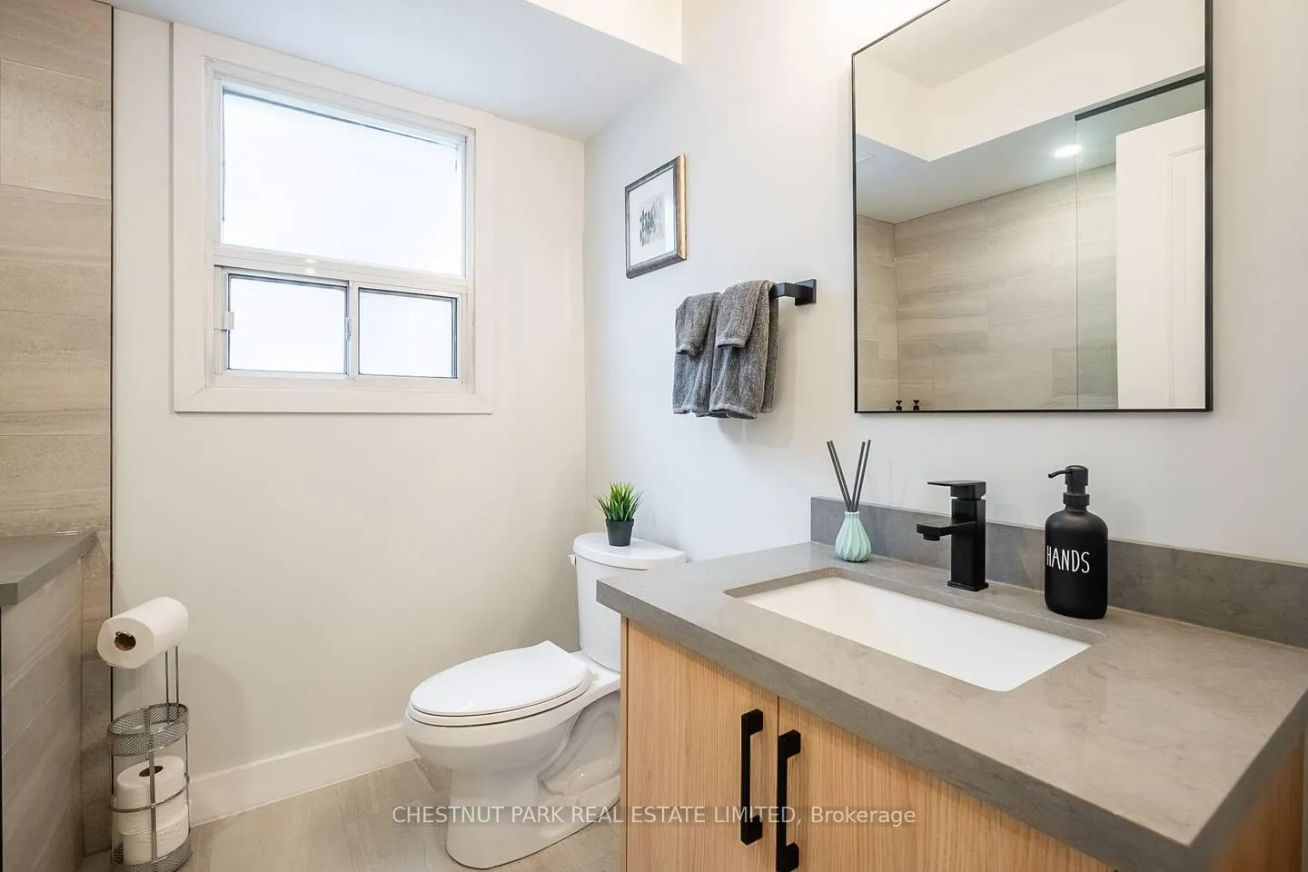 Photo 23 of 123B Ferrier Avenue, Toronto, Playter Estates-Danforth — HOMEH