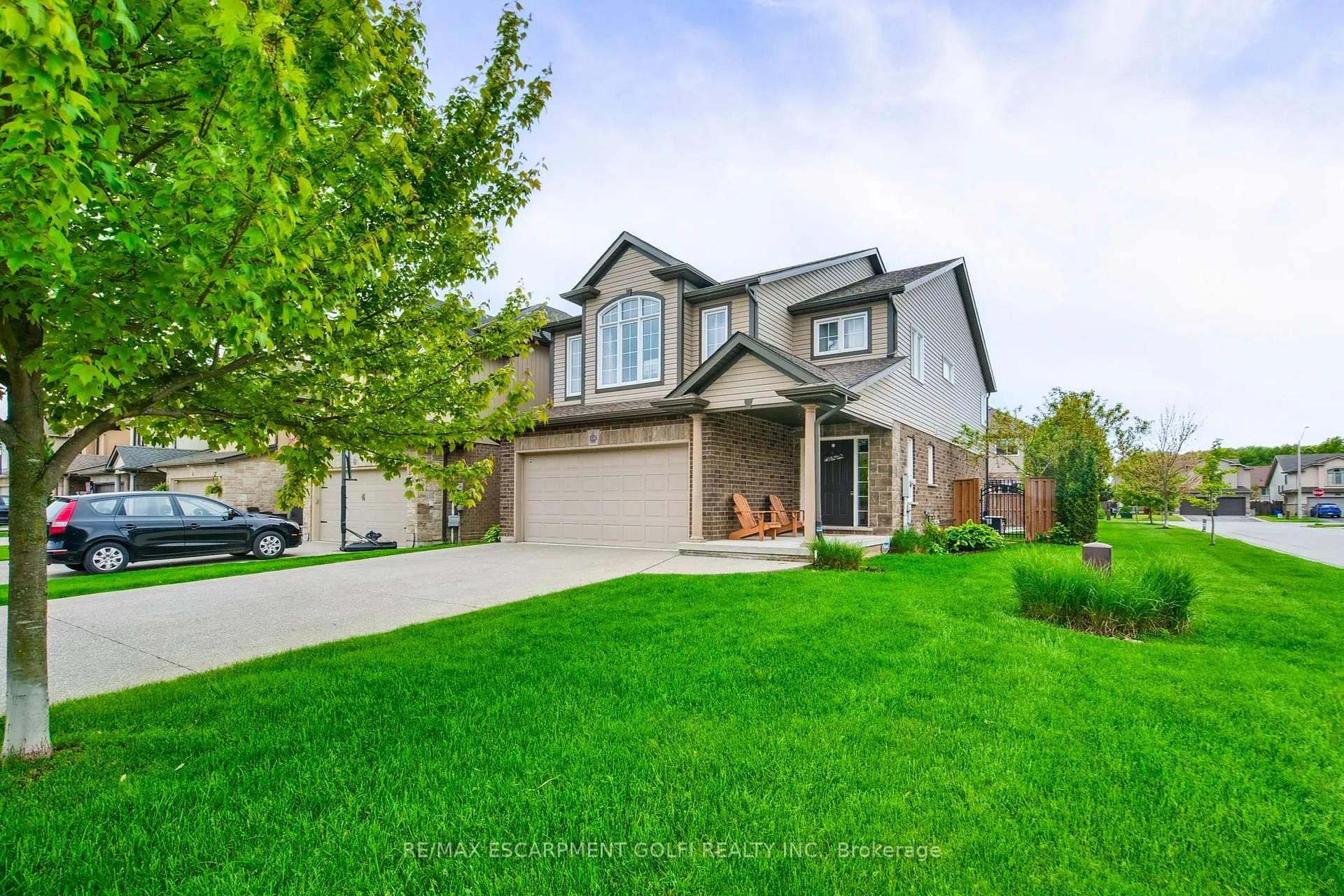 Photo 2 of 6479 Armelina Crescent, Niagara Falls, Forestview — HOMEH