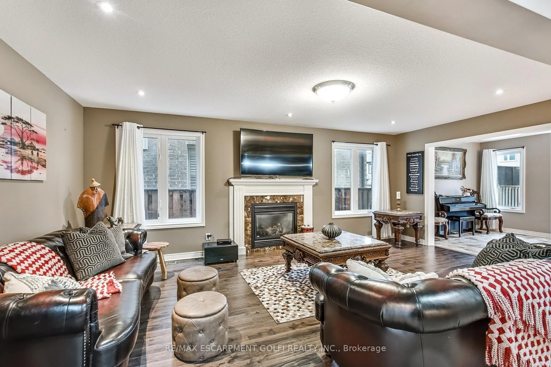 Photo 6 of 6479 Armelina Crescent, Niagara Falls, Forestview — HOMEH