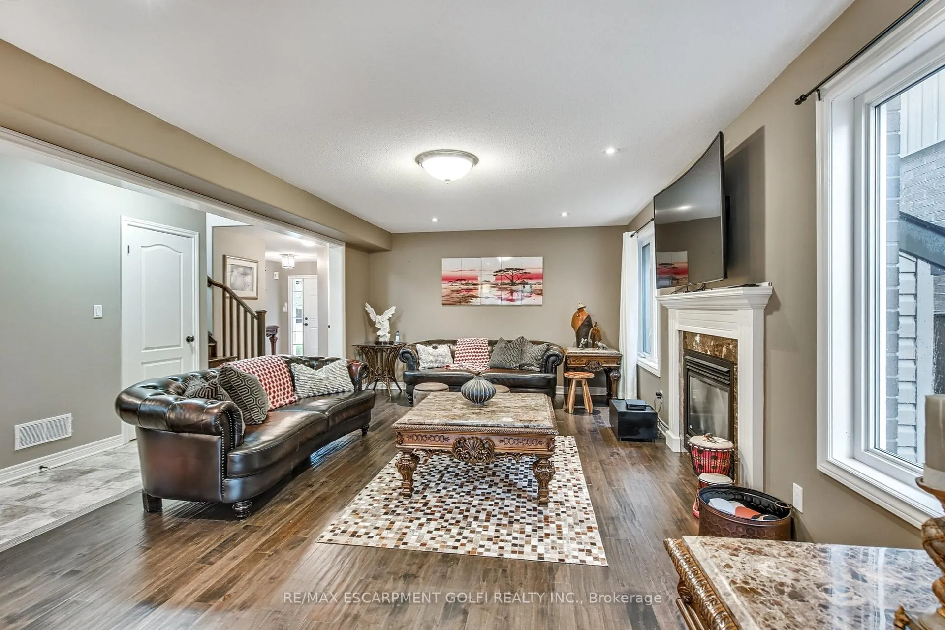 Photo 8 of 6479 Armelina Crescent, Niagara Falls, Forestview — HOMEH