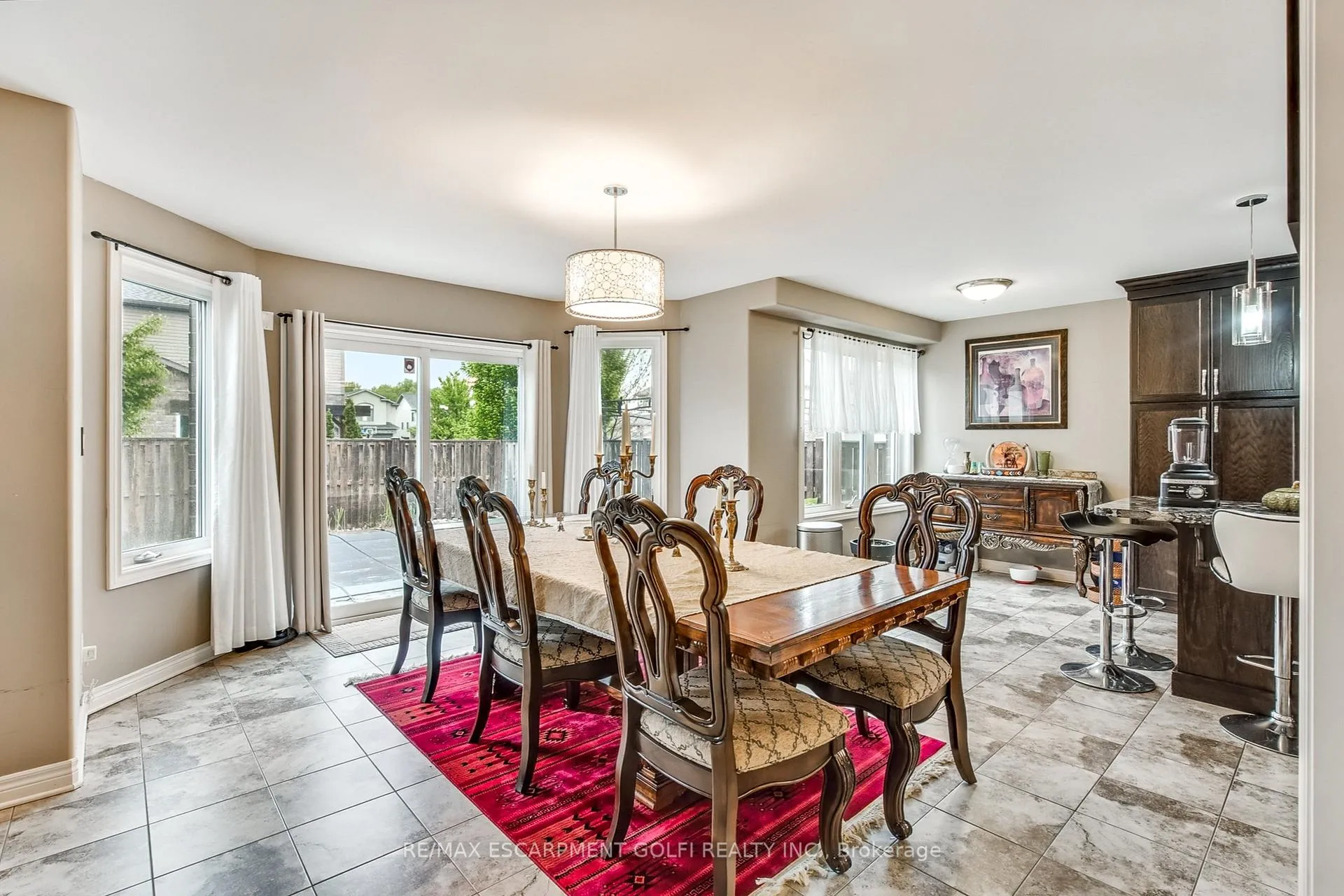 Photo 9 of 6479 Armelina Crescent, Niagara Falls, Forestview — HOMEH