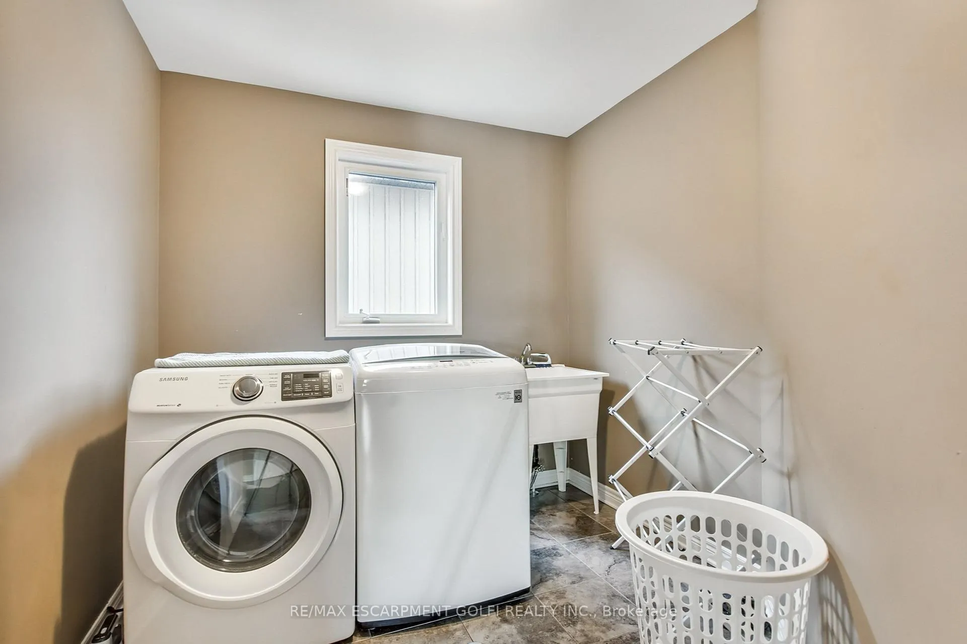 Photo 21 of 6479 Armelina Crescent, Niagara Falls, Forestview — HOMEH