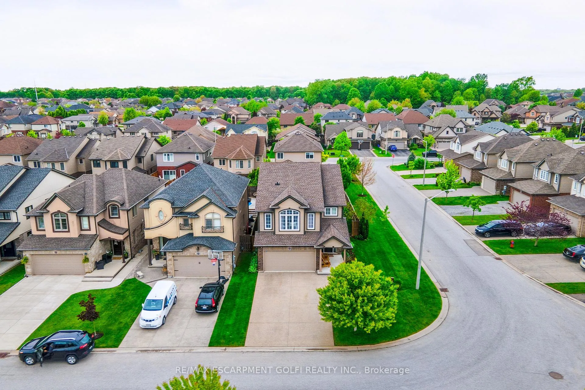 Photo 37 of 6479 Armelina Crescent, Niagara Falls, Forestview — HOMEH