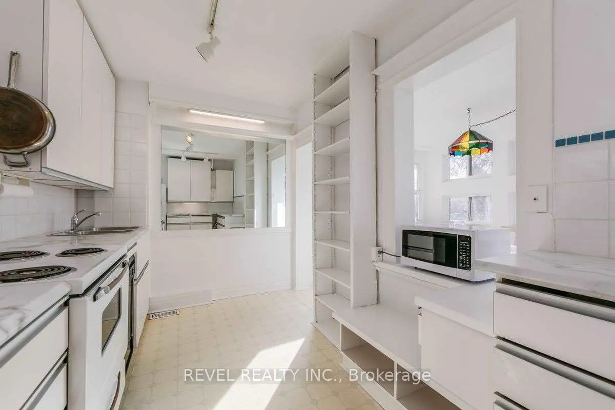 Photo 16 of 758 Euclid Avenue, Toronto, The Annex — HOMEH