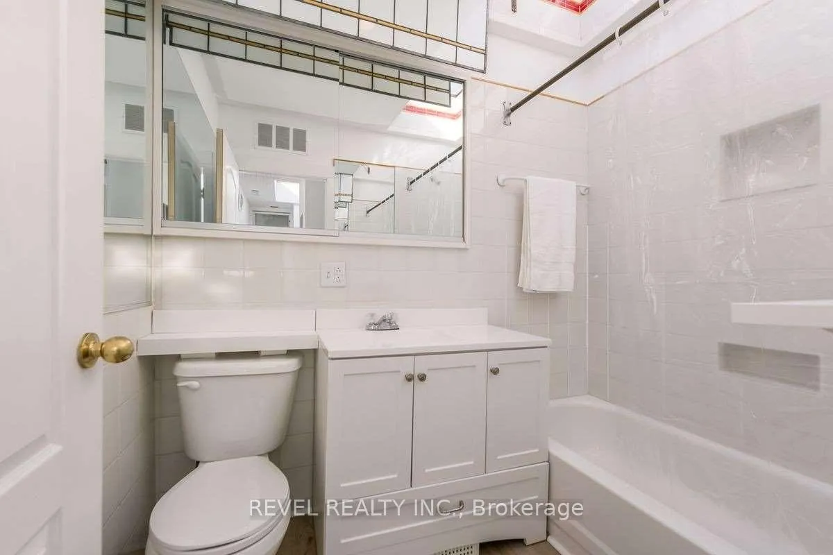 Photo 23 of 758 Euclid Avenue, Toronto, The Annex — HOMEH