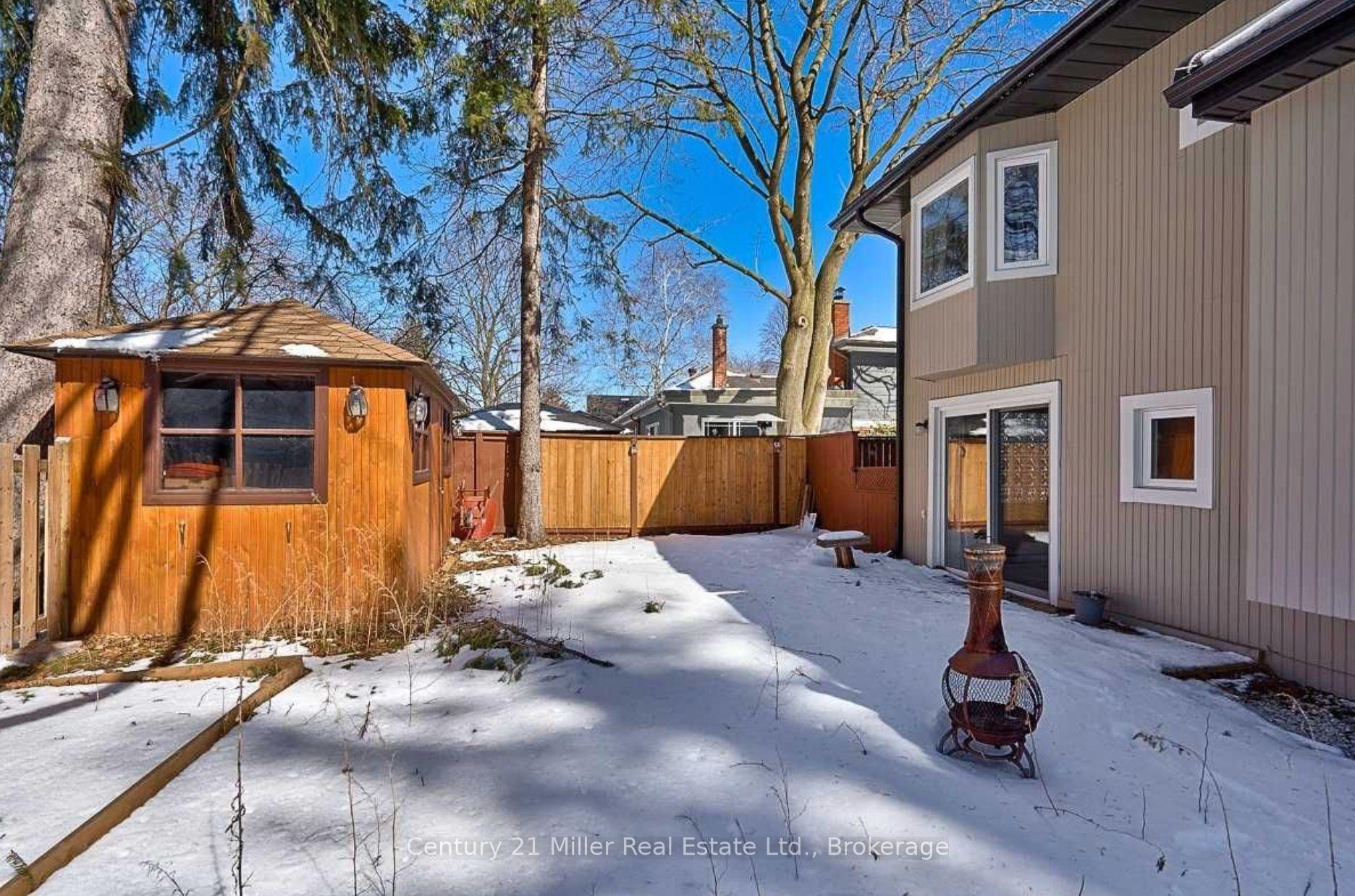 Photo 5 of 11 Park Avenue E, Burlington, LaSalle — HOMEH