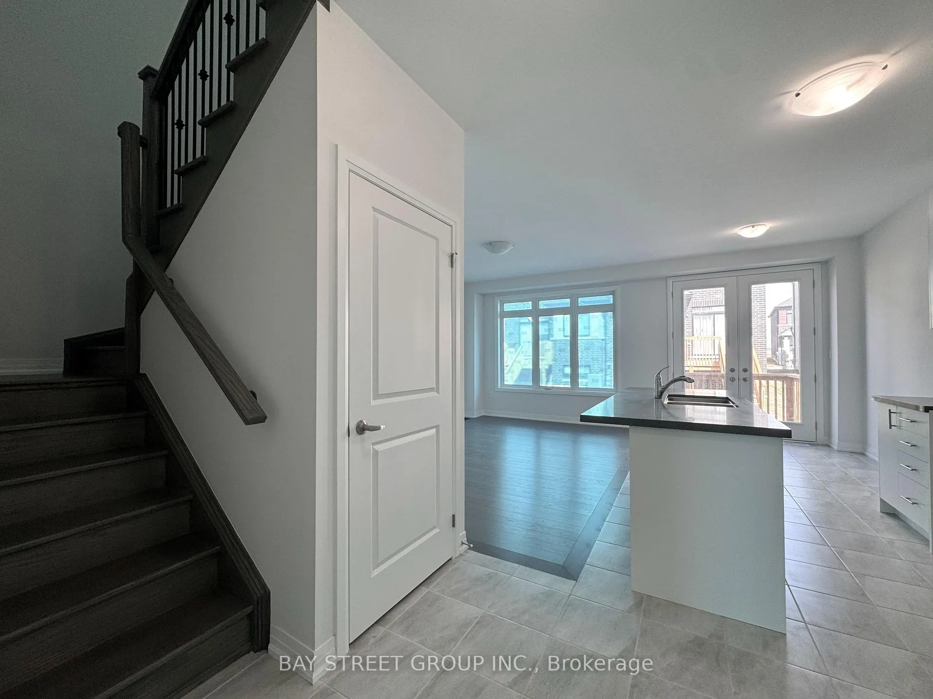 Photo 5 of 1036 Valhalla Terrace, Pickering, Rural Pickering — HOMEH