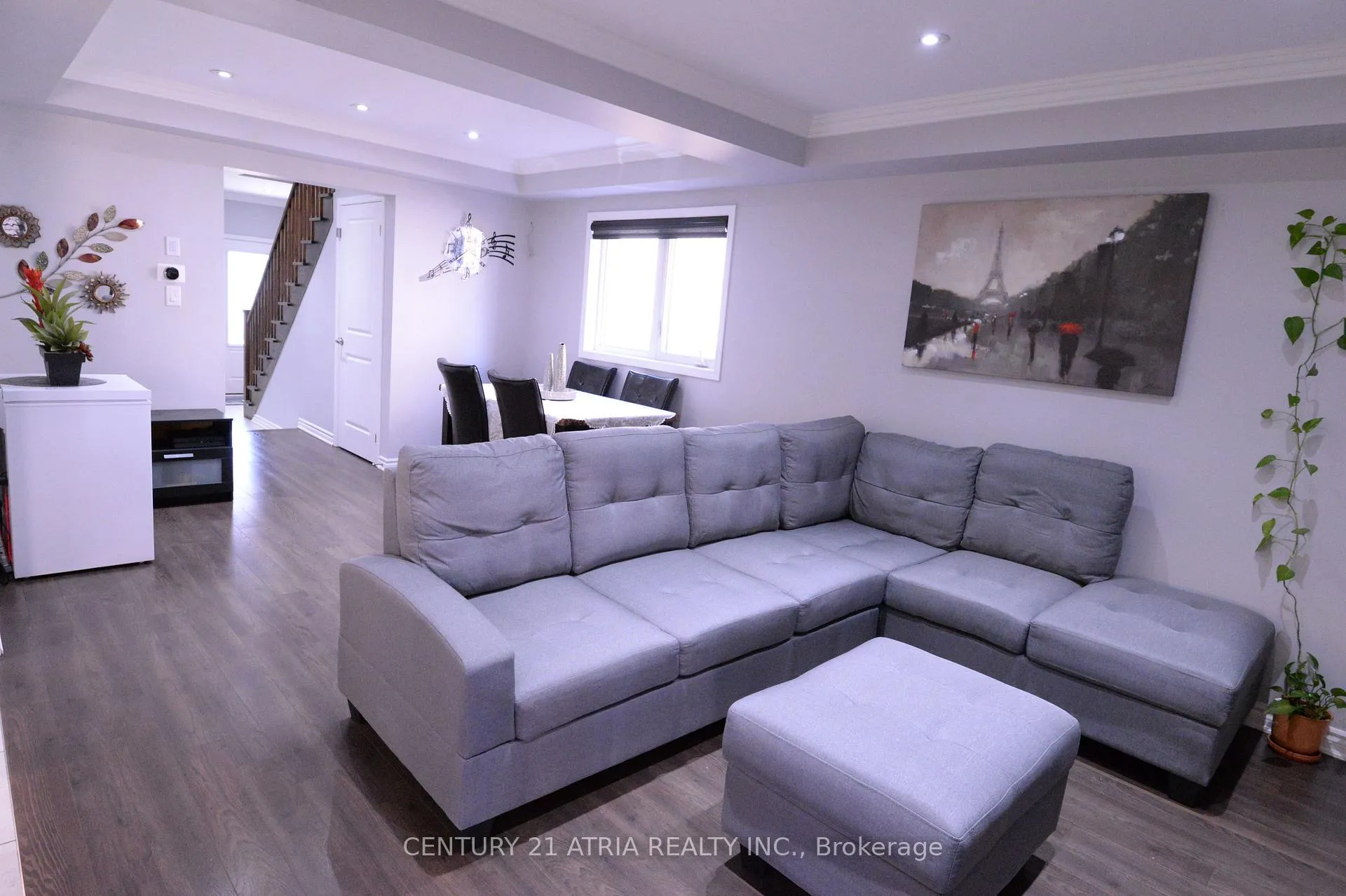 Photo 6 of 2440 Moonlight Crescent, Pickering, Rural Pickering — HOMEH