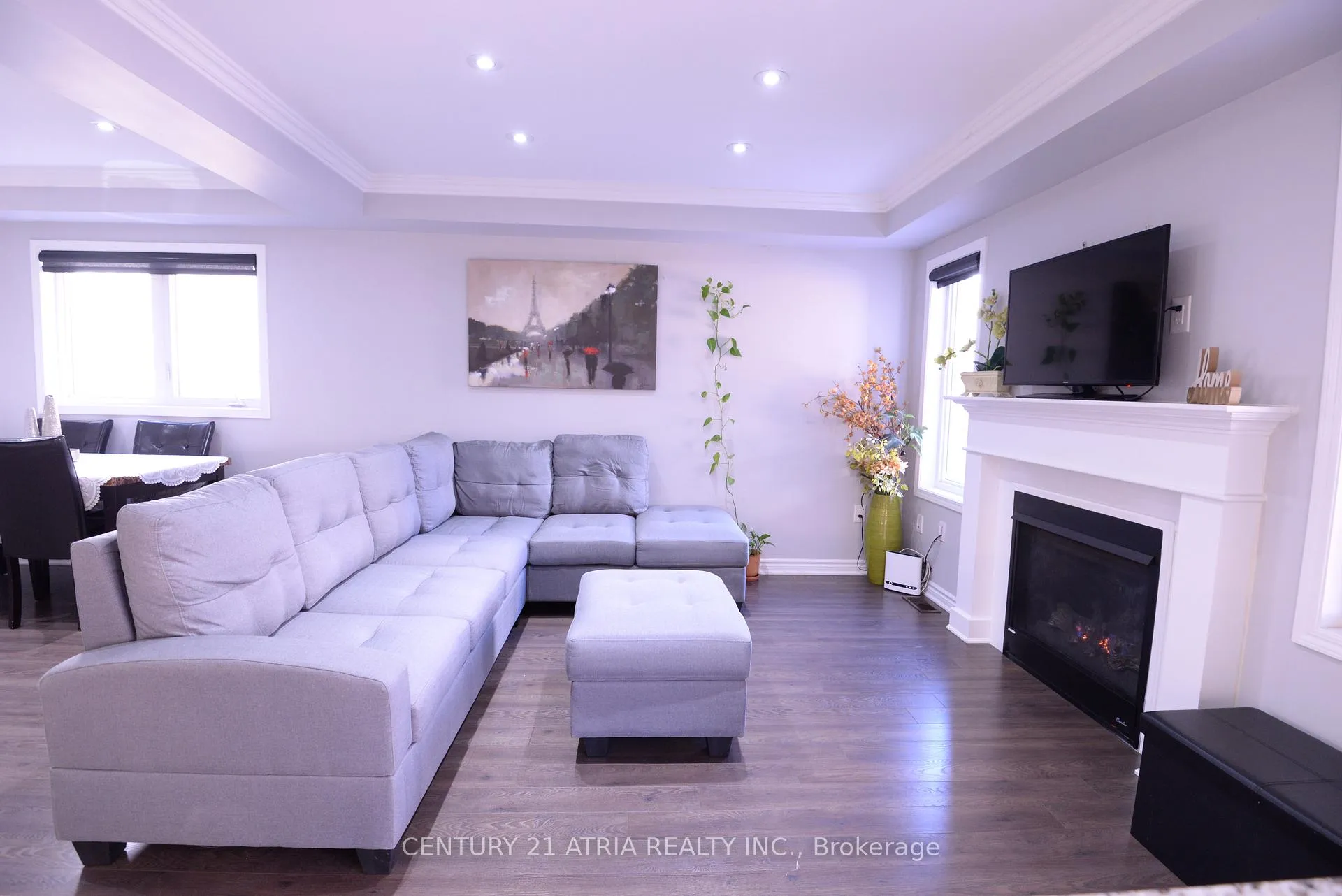 Photo 7 of 2440 Moonlight Crescent, Pickering, Rural Pickering — HOMEH