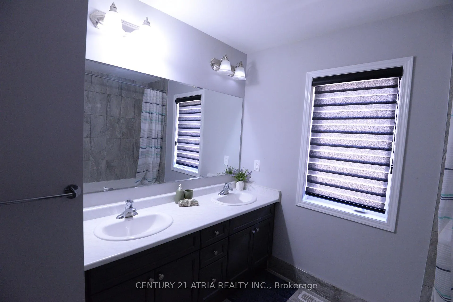 Photo 26 of 2440 Moonlight Crescent, Pickering, Rural Pickering — HOMEH