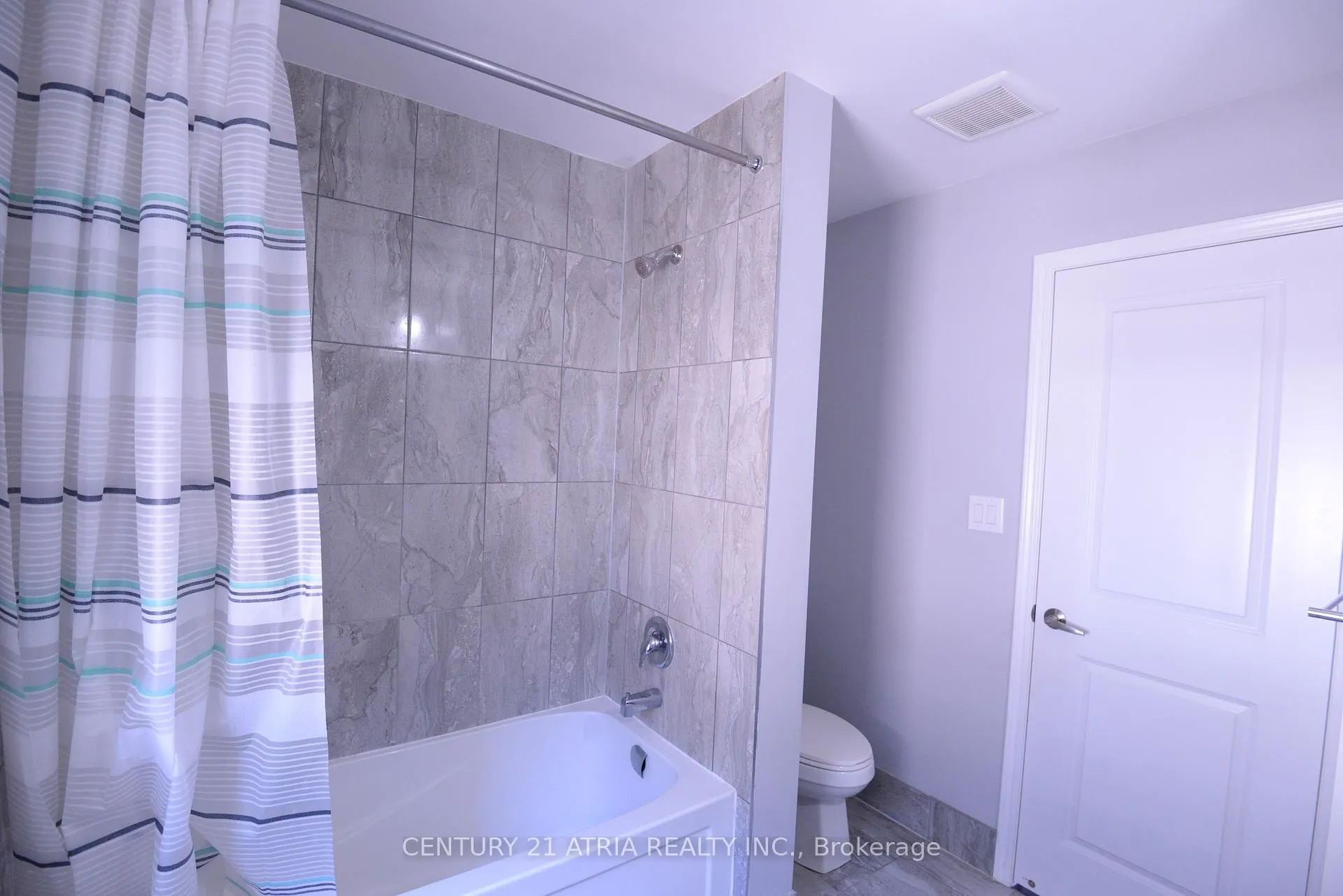 Photo 27 of 2440 Moonlight Crescent, Pickering, Rural Pickering — HOMEH
