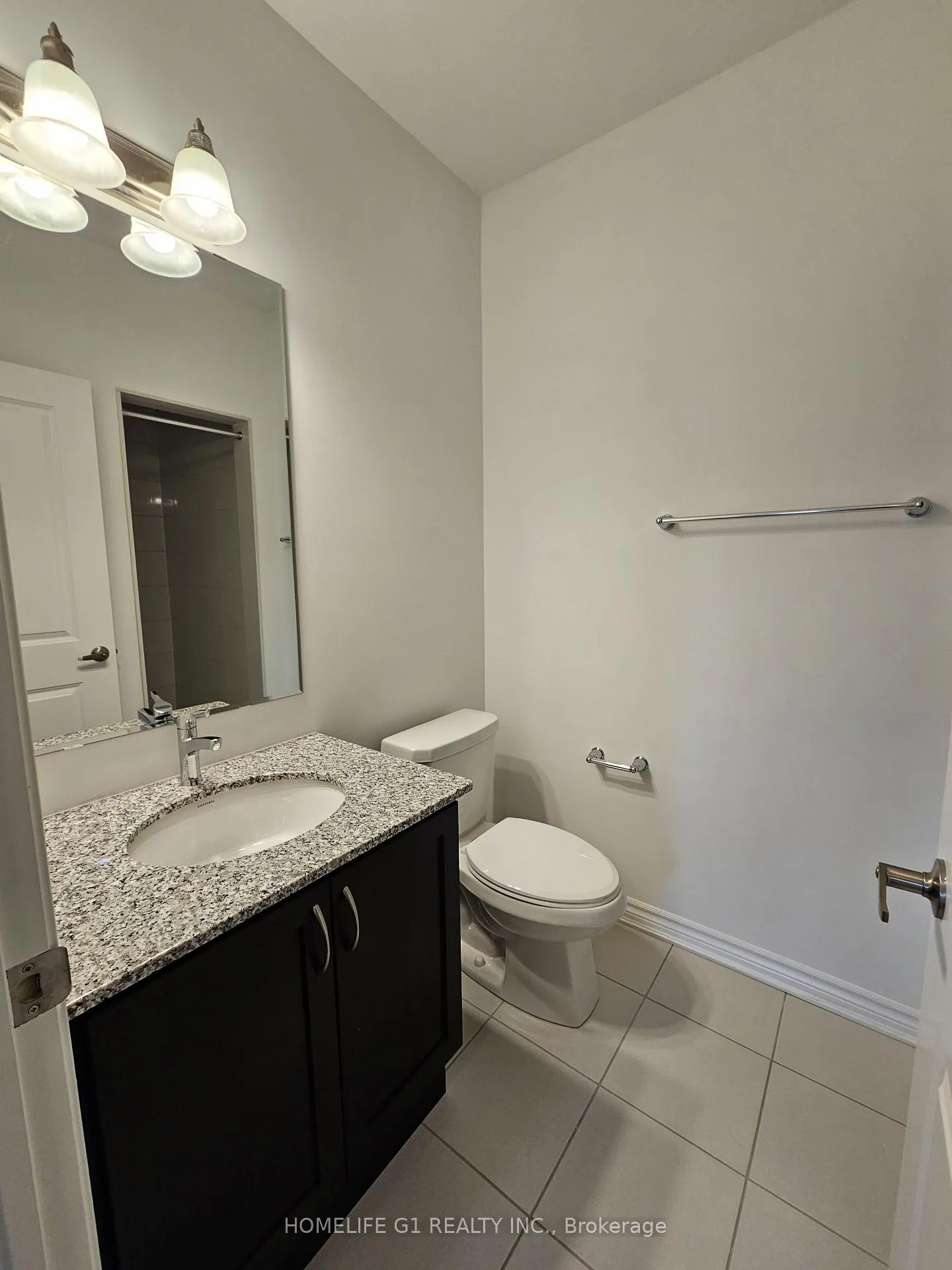 Photo 5 of 74 Melmar Street, Brampton, Northwest Brampton — HOMEH