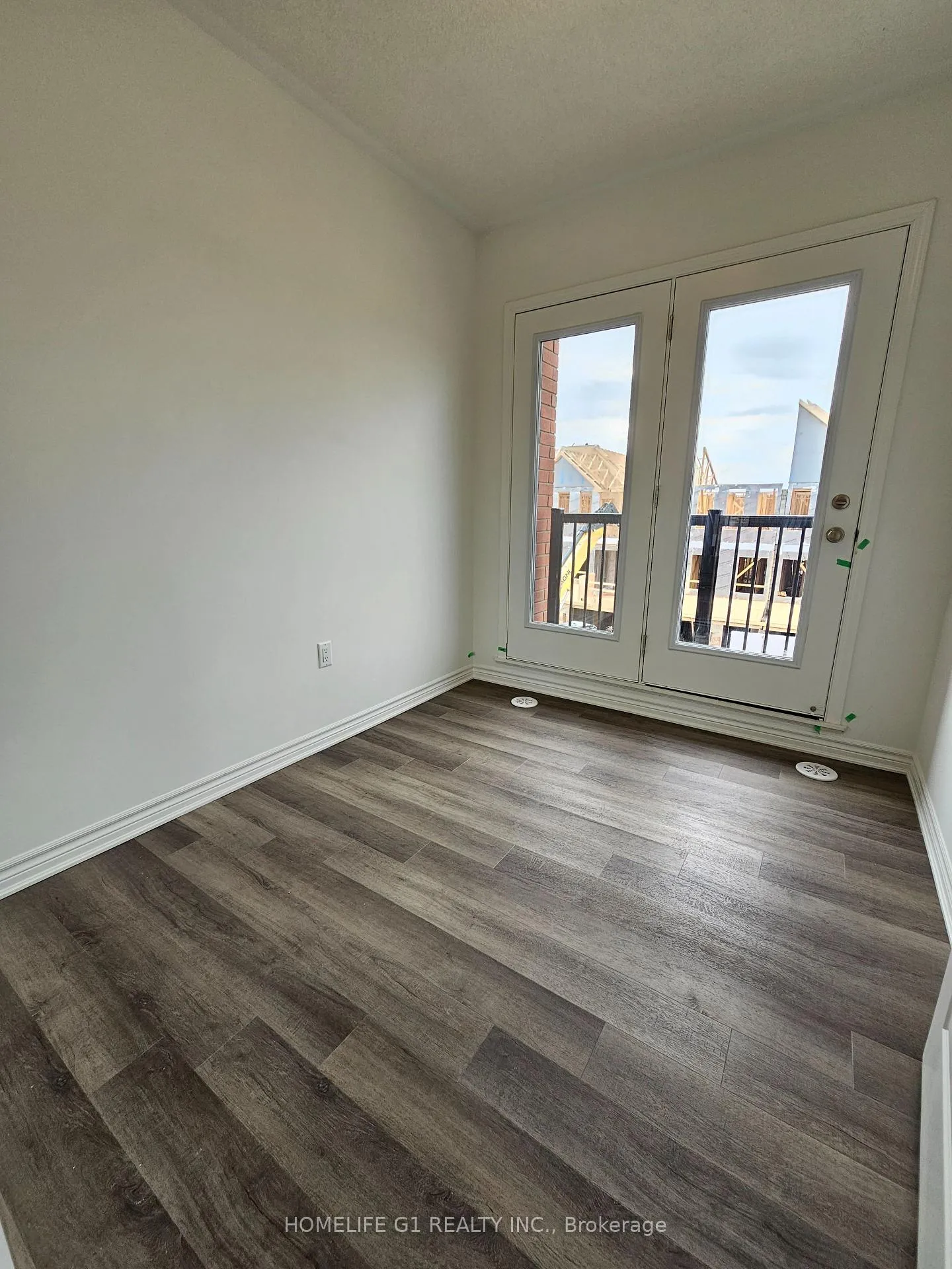 Photo 6 of 74 Melmar Street, Brampton, Northwest Brampton — HOMEH