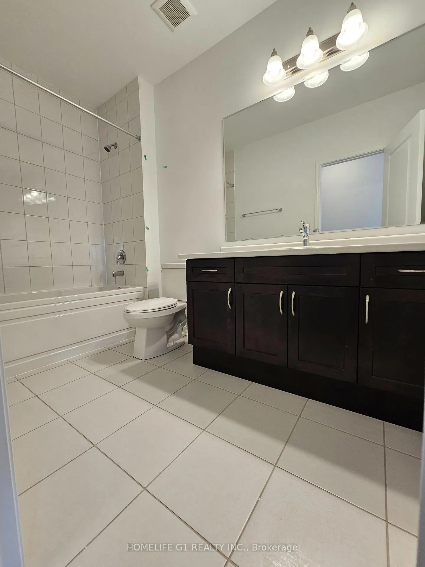 Photo 8 of 74 Melmar Street, Brampton, Northwest Brampton — HOMEH