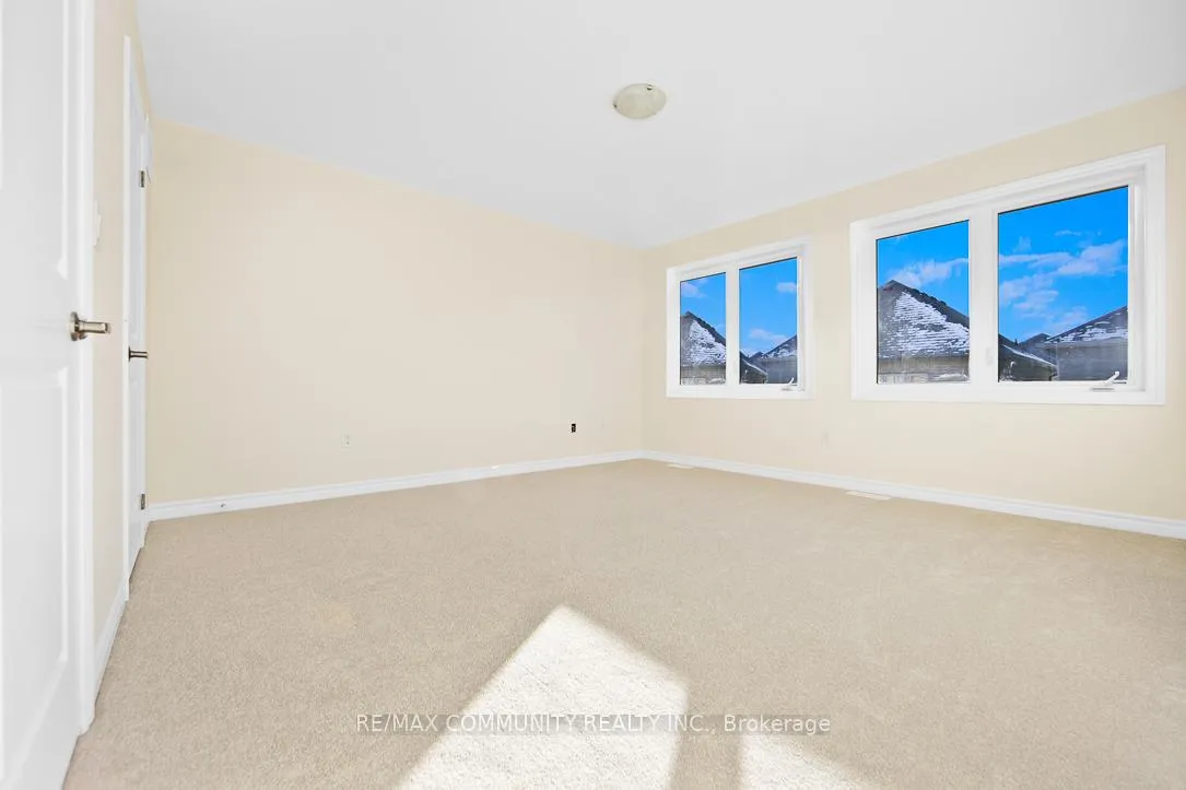 Photo 14 of 2546 Hibiscus Drive, Pickering, Rural Pickering — HOMEH