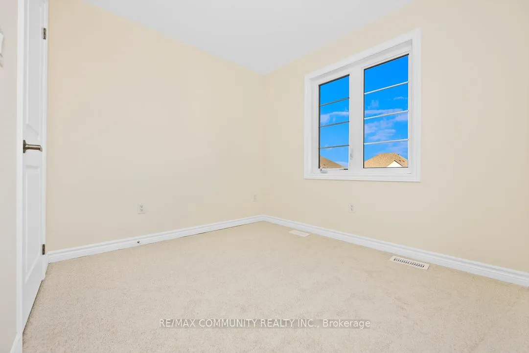 Photo 17 of 2546 Hibiscus Drive, Pickering, Rural Pickering — HOMEH