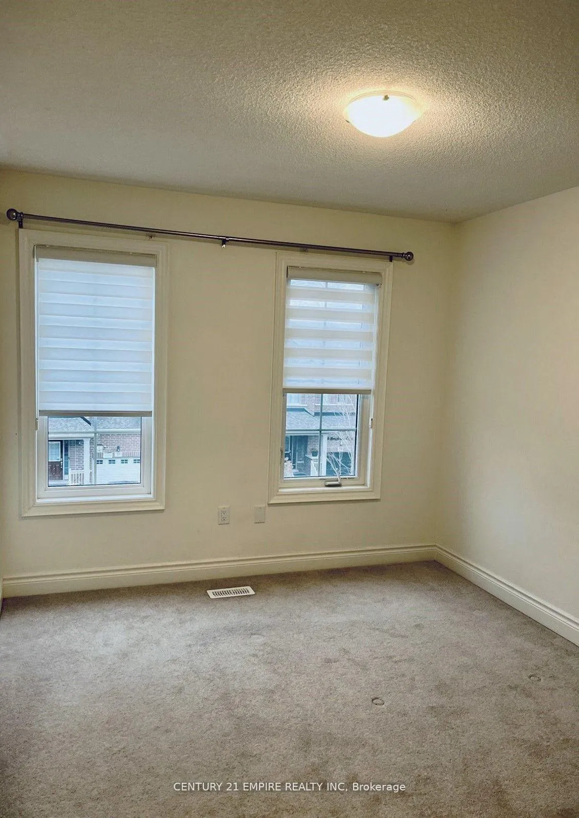 Photo 17 of 20 Brushwood Drive, Brampton, Bram West — HOMEH