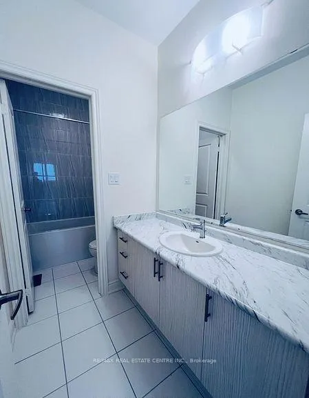 Photo 12 of 1448 Wheatcroft Drive, Oshawa, Kedron — HOMEH