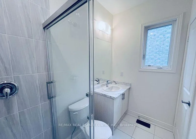 Photo 13 of 1448 Wheatcroft Drive, Oshawa, Kedron — HOMEH