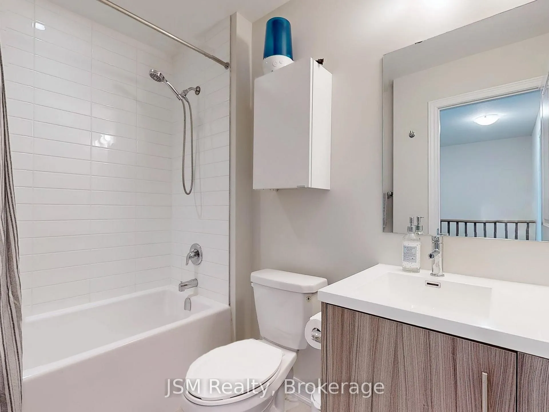 Photo 26 of 10 Snowberry Lane, Hamilton, Vincent — HOMEH