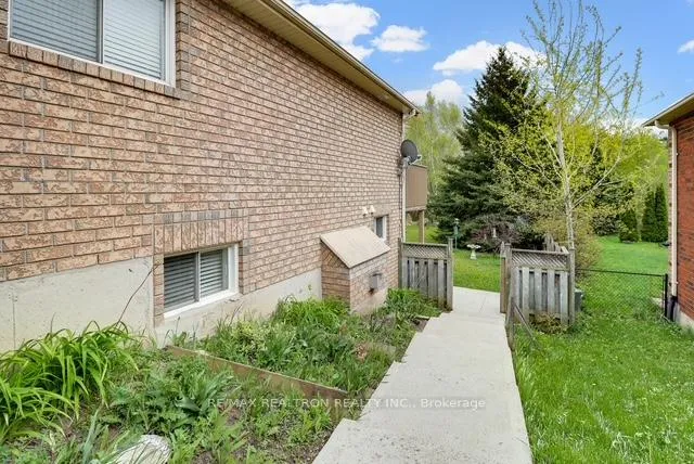 Photo 6 of Unit BSM, 23 Garibaldi Drive, Barrie, Holly — HOMEH