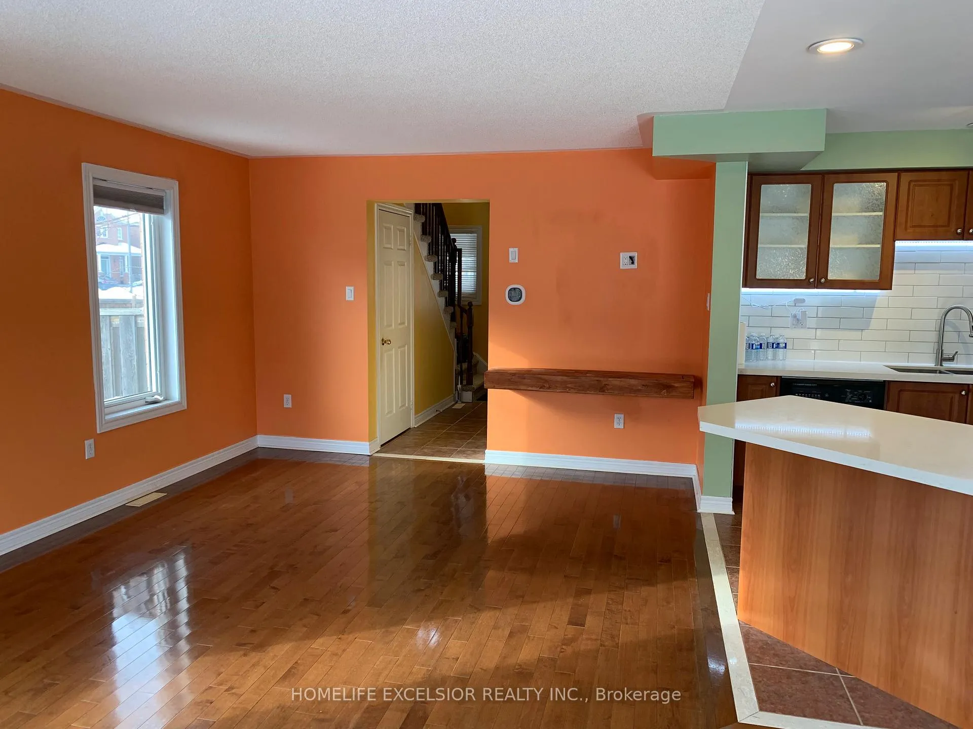 Photo 4 of 27 Willow Trail Road, Markham, Greensborough — HOMEH