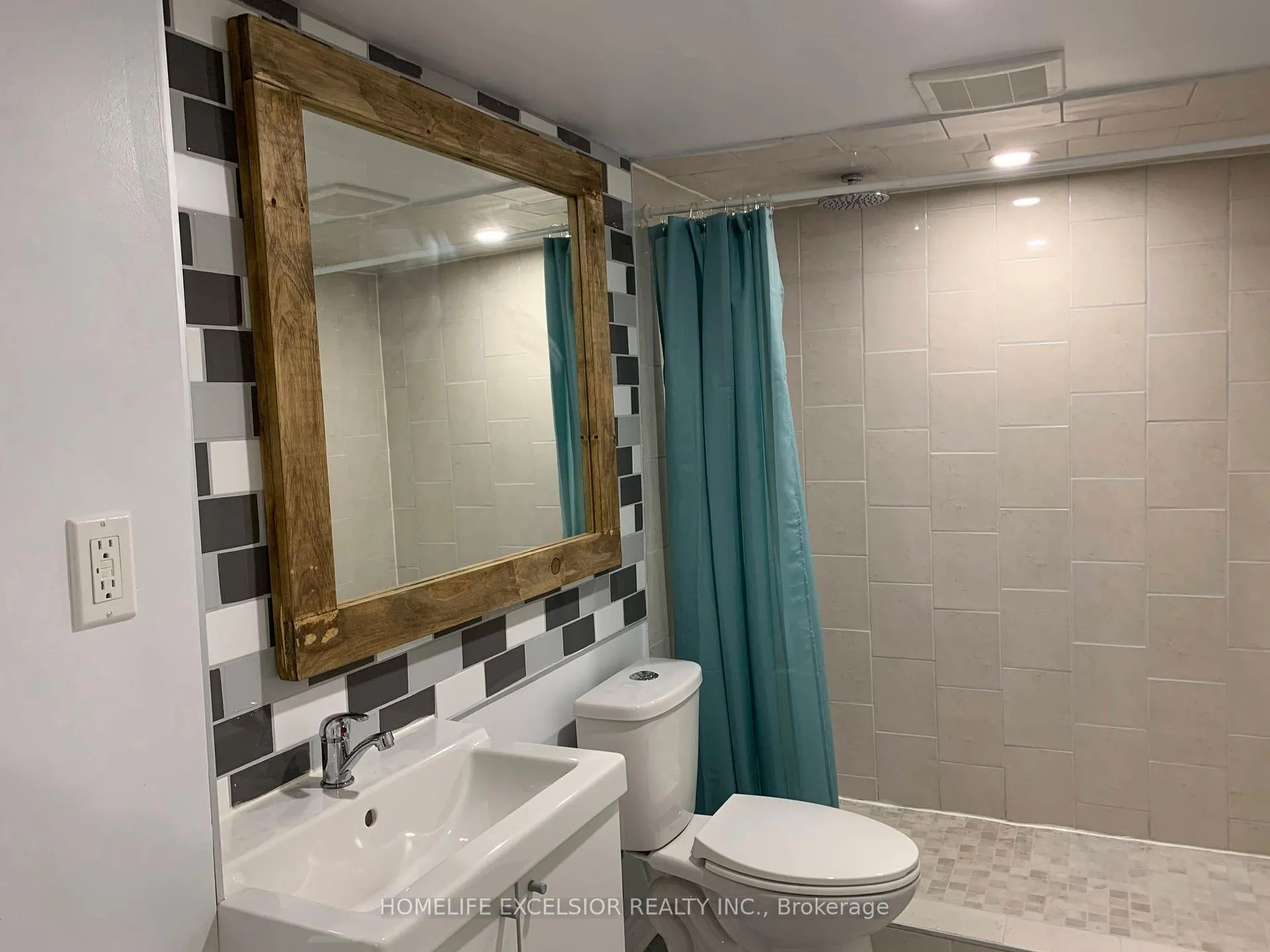 Photo 14 of 27 Willow Trail Road, Markham, Greensborough — HOMEH