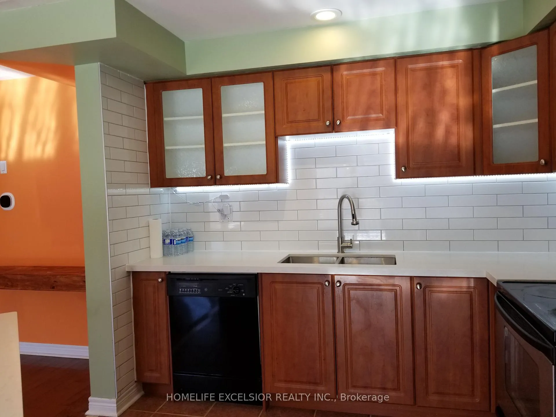 Photo 18 of 27 Willow Trail Road, Markham, Greensborough — HOMEH