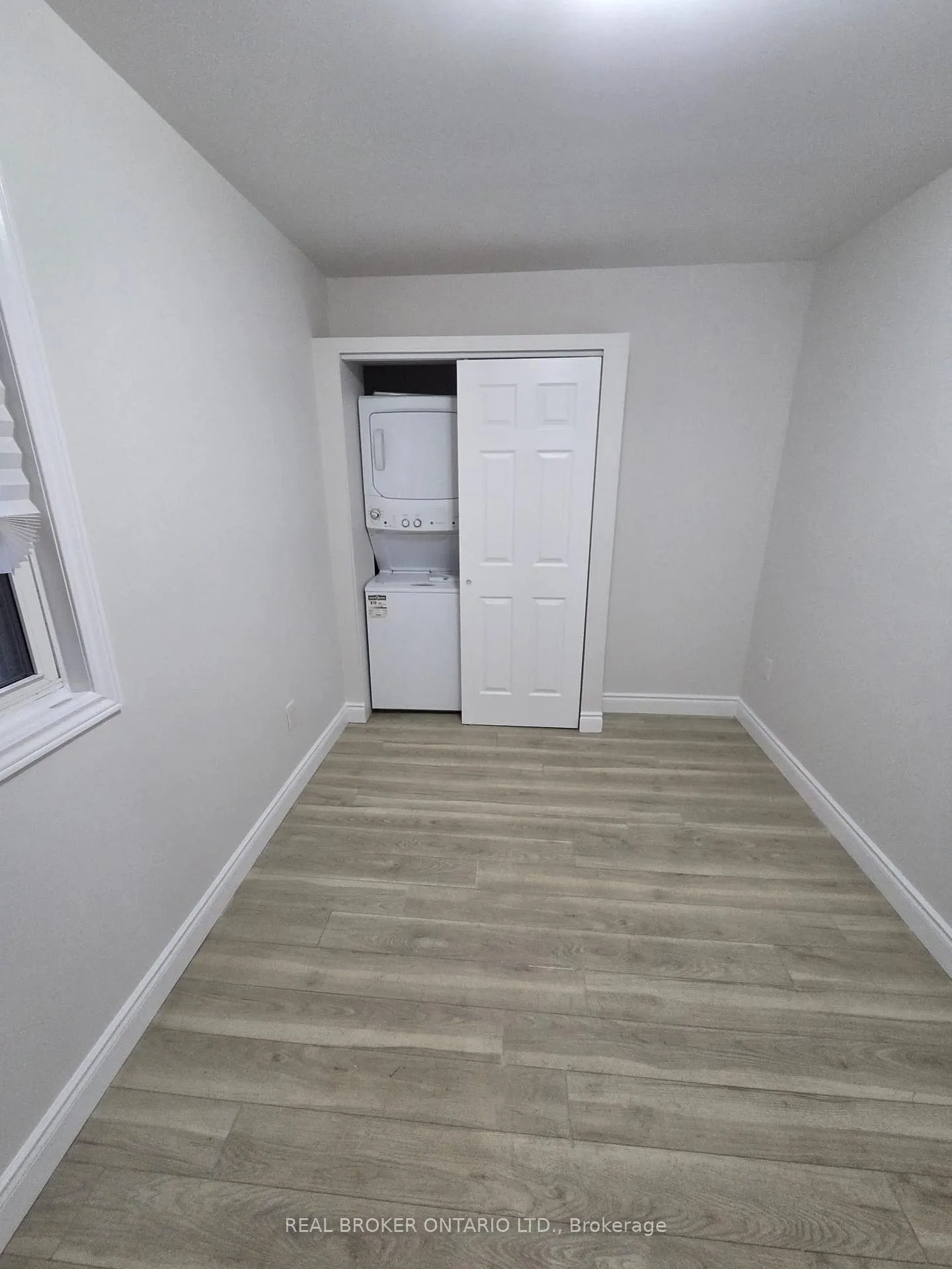 Photo 7 of Unit 6, 917 Main Street E, Hamilton, Stipley — HOMEH