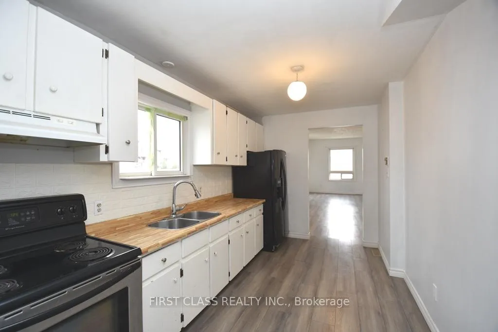 Photo 4 of Unit 1, 237 nassau Street, Oshawa, Vanier — HOMEH