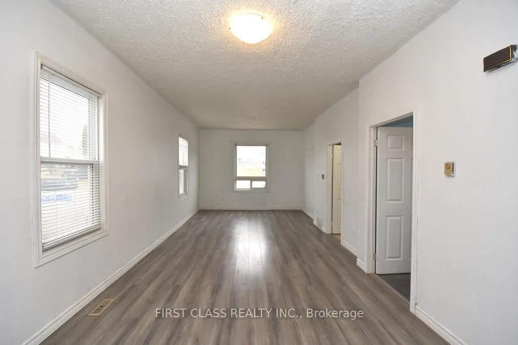 Photo 6 of Unit 1, 237 nassau Street, Oshawa, Vanier — HOMEH
