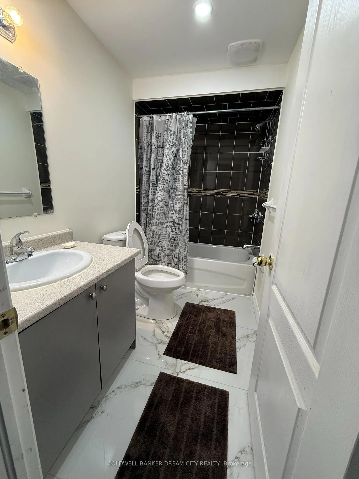 Photo 2 of Unit (BSMT), 24 Matthew Harrison Street, Brampton, Bram East — HOMEH