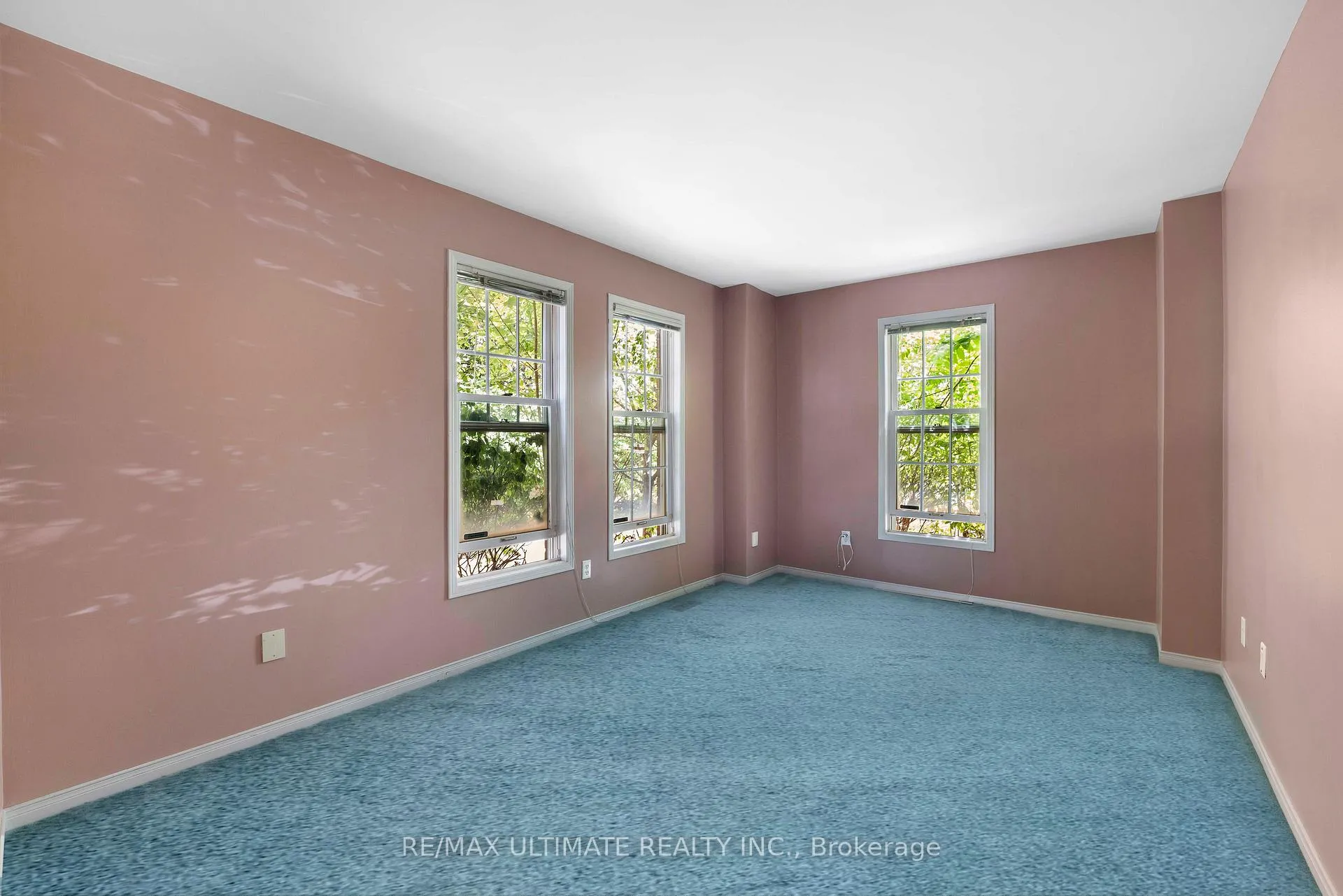 Photo 29 of 1 Black Forest Drive, Brampton, Sandringham-Wellington — HOMEH