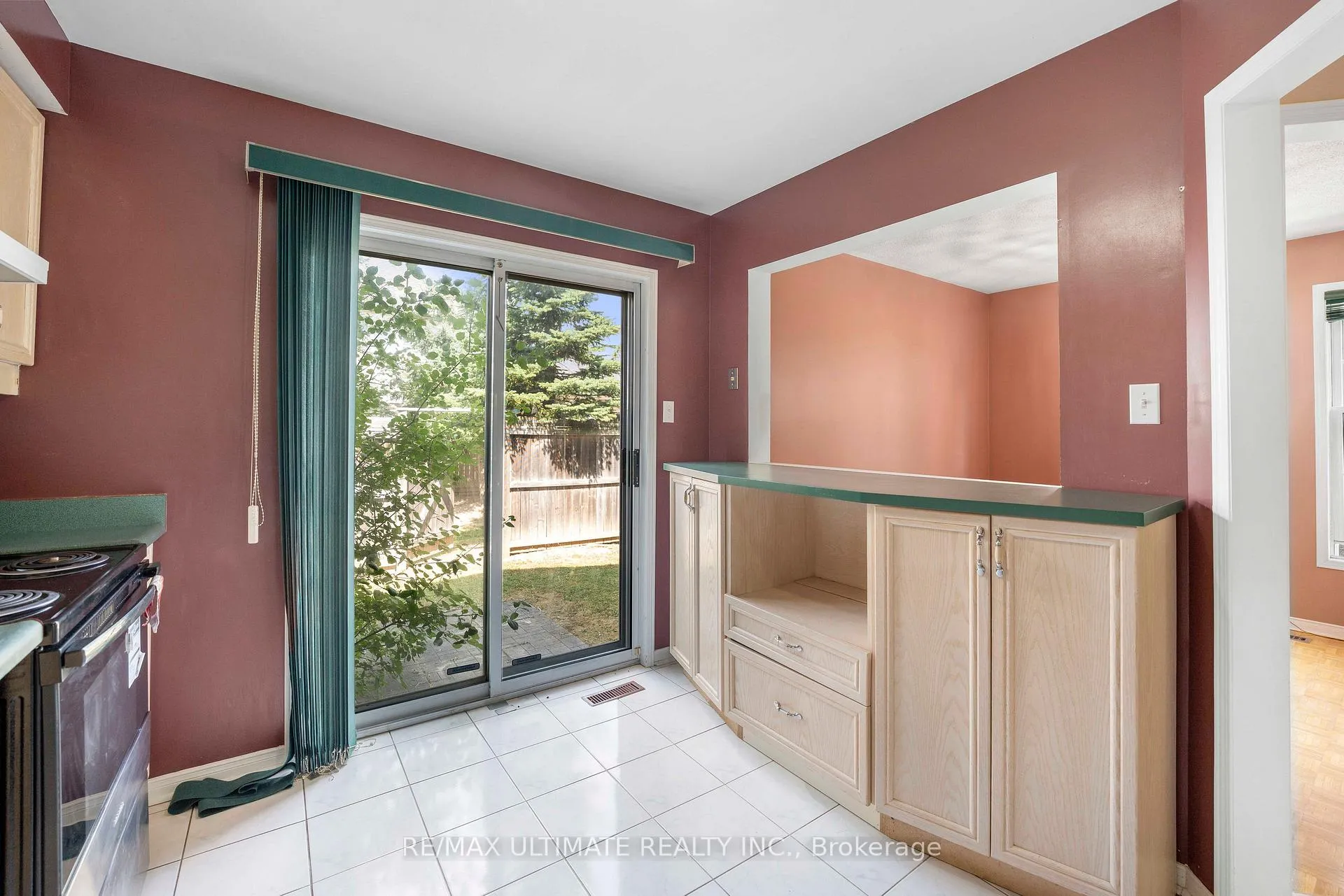 Photo 34 of 1 Black Forest Drive, Brampton, Sandringham-Wellington — HOMEH