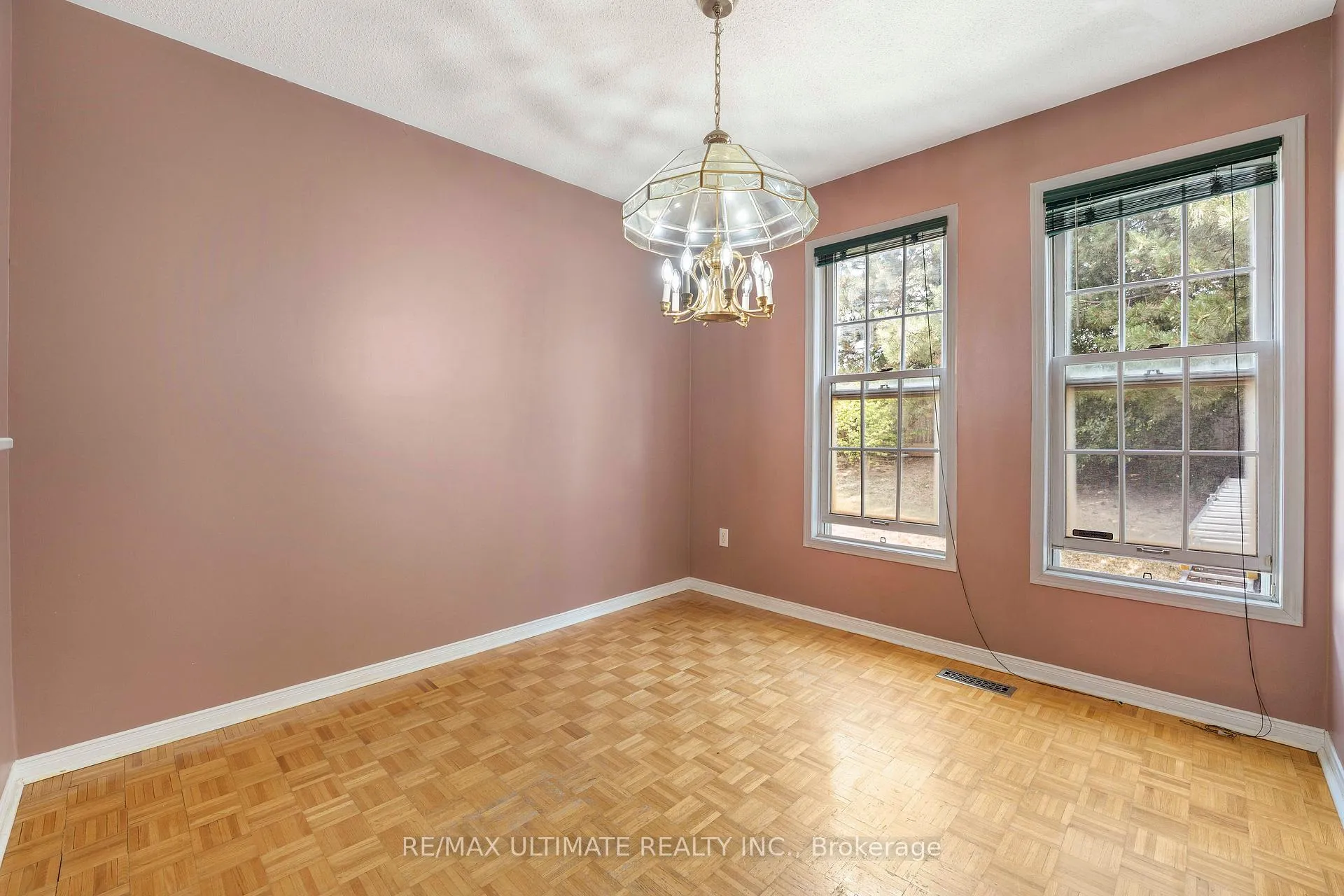 Photo 36 of 1 Black Forest Drive, Brampton, Sandringham-Wellington — HOMEH