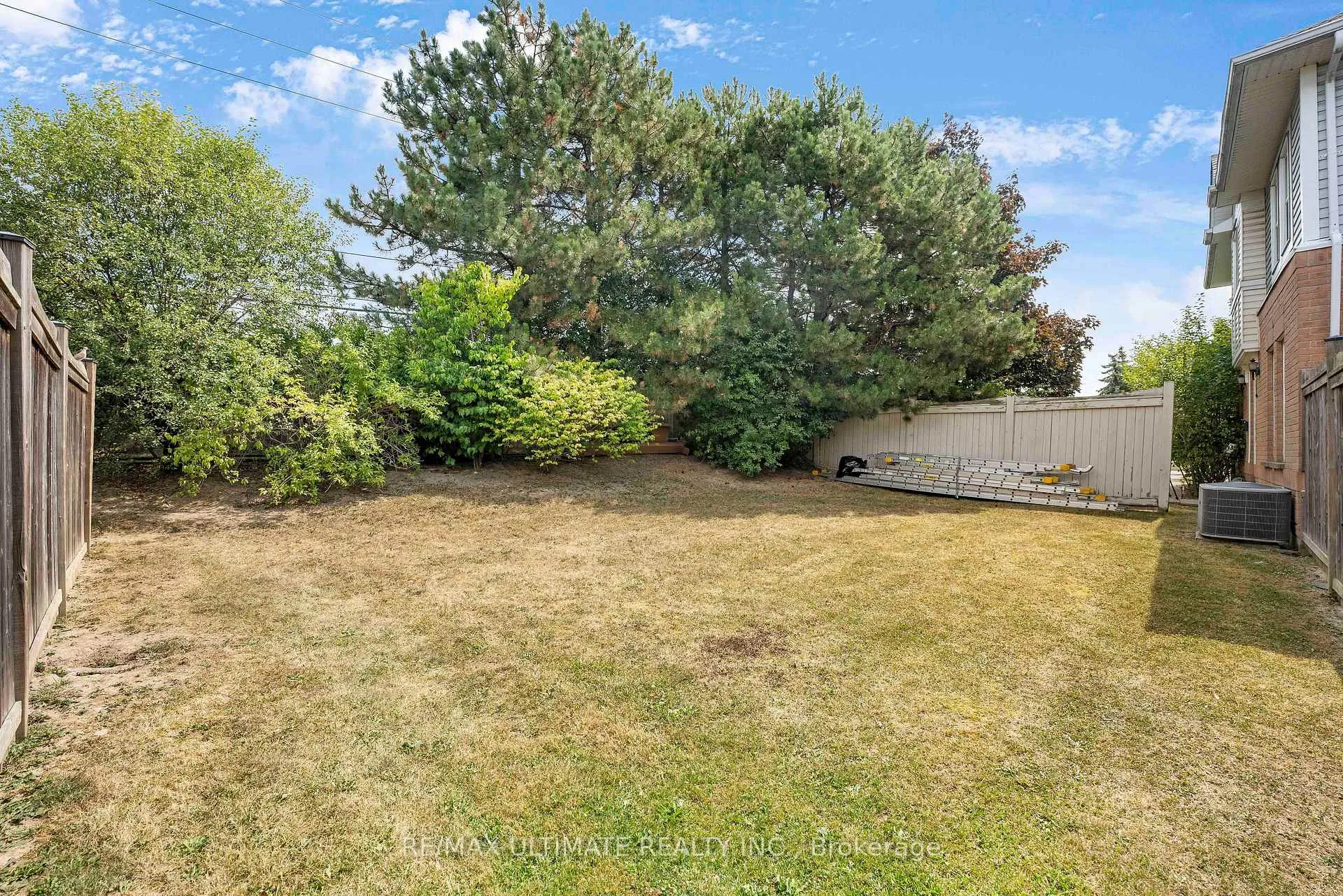 Photo 47 of 1 Black Forest Drive, Brampton, Sandringham-Wellington — HOMEH