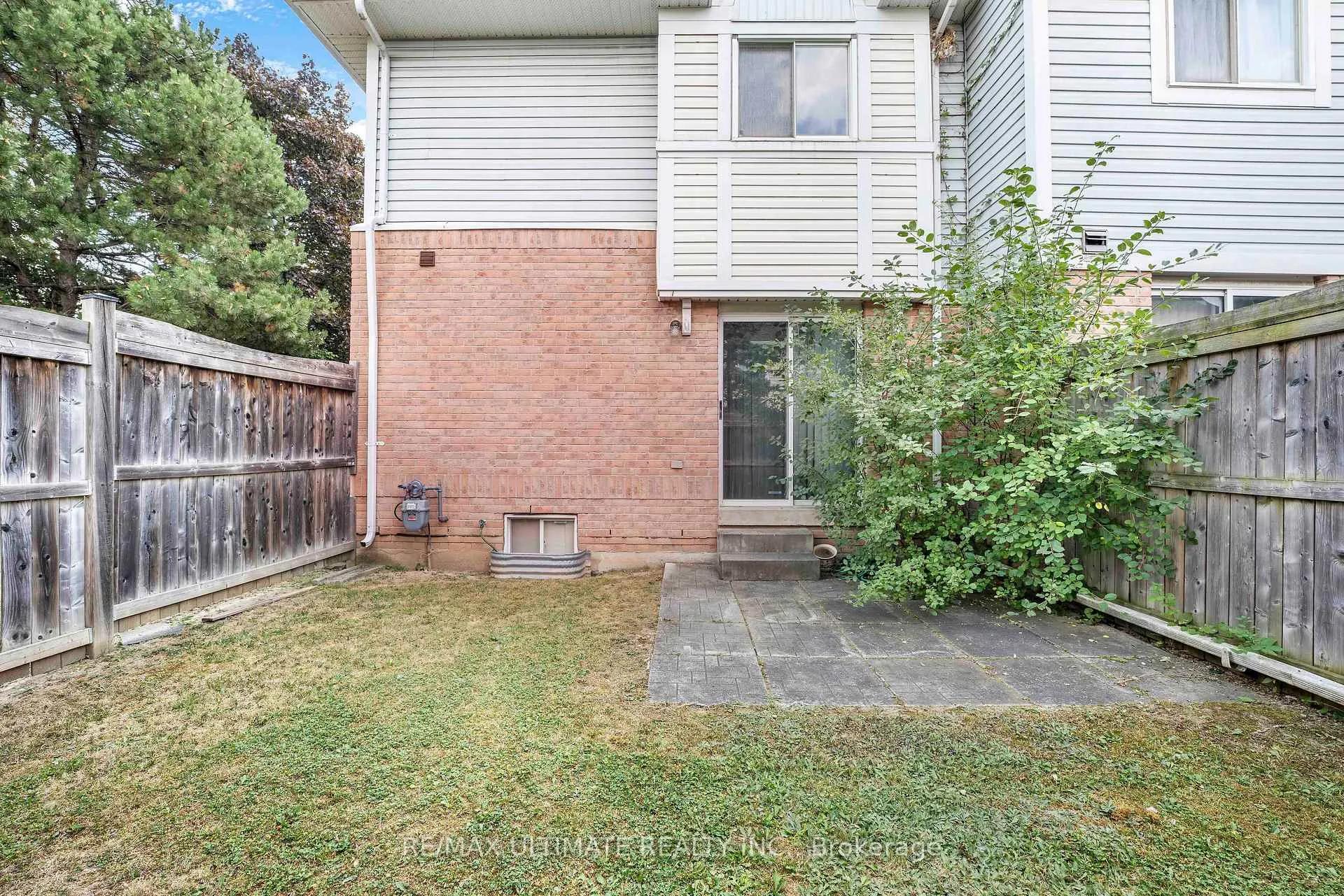 Photo 49 of 1 Black Forest Drive, Brampton, Sandringham-Wellington — HOMEH