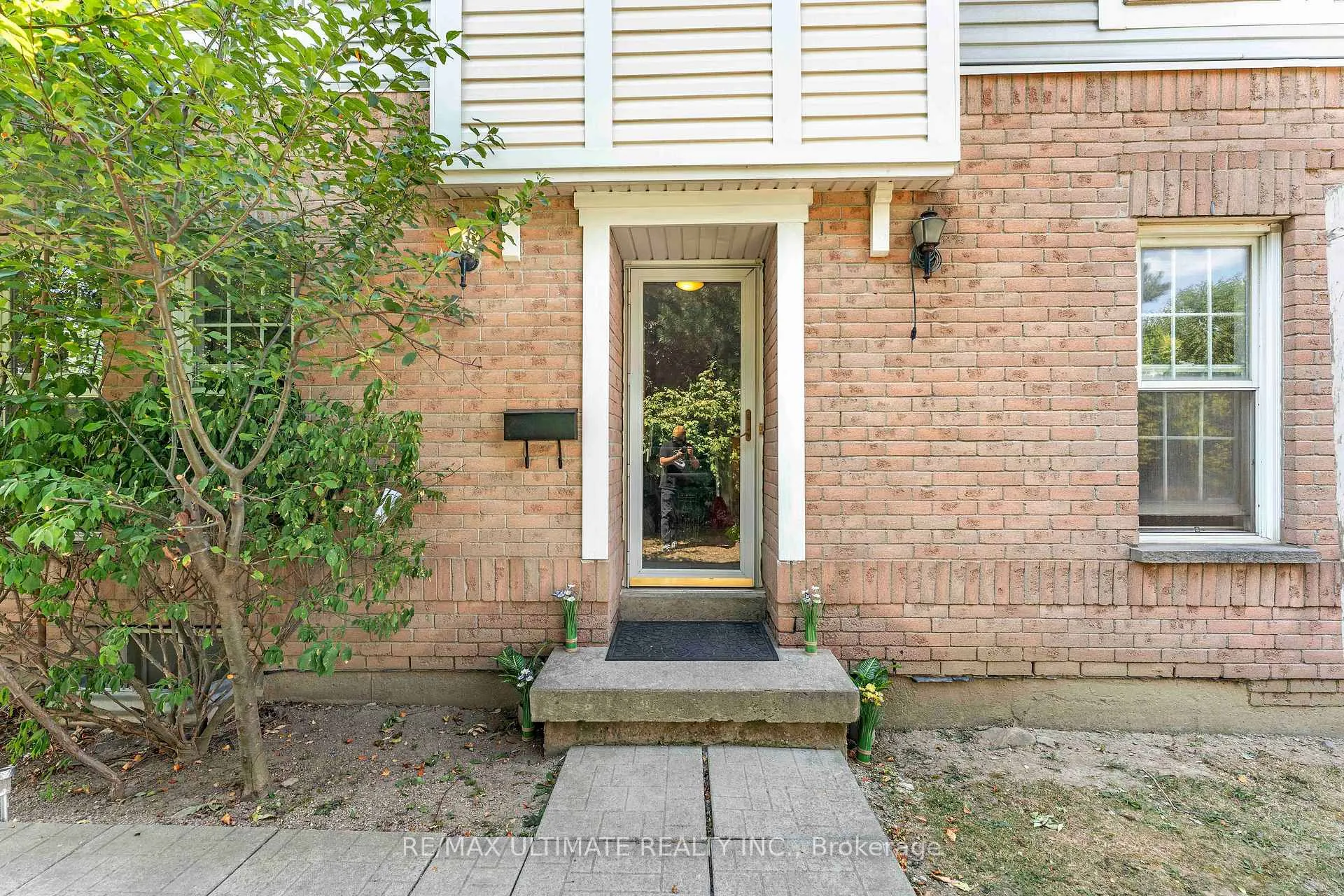 Photo 50 of 1 Black Forest Drive, Brampton, Sandringham-Wellington — HOMEH