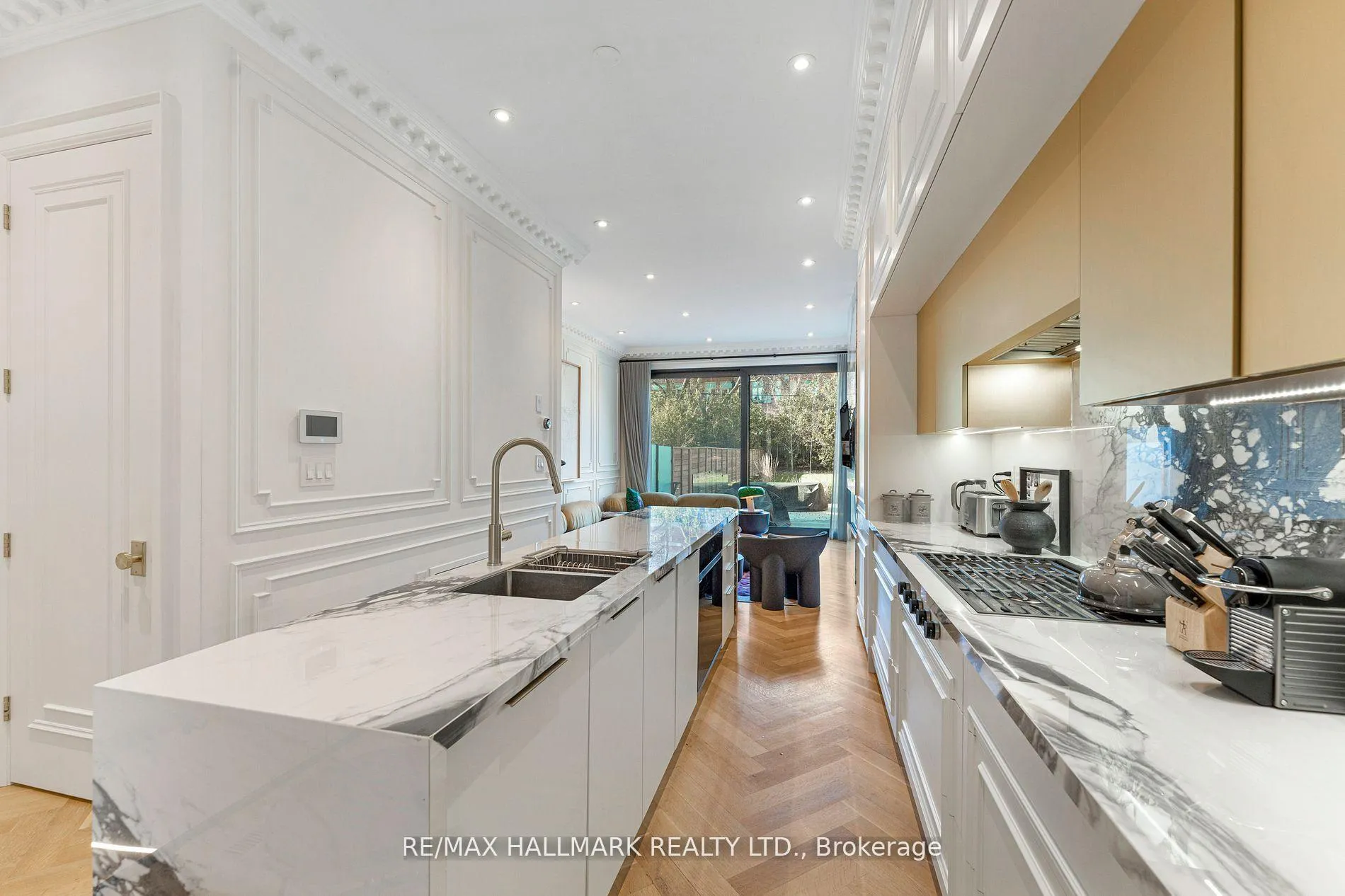 Photo 10 of 34B Sherwood Avenue, Toronto, Mount Pleasant East — HOMEH