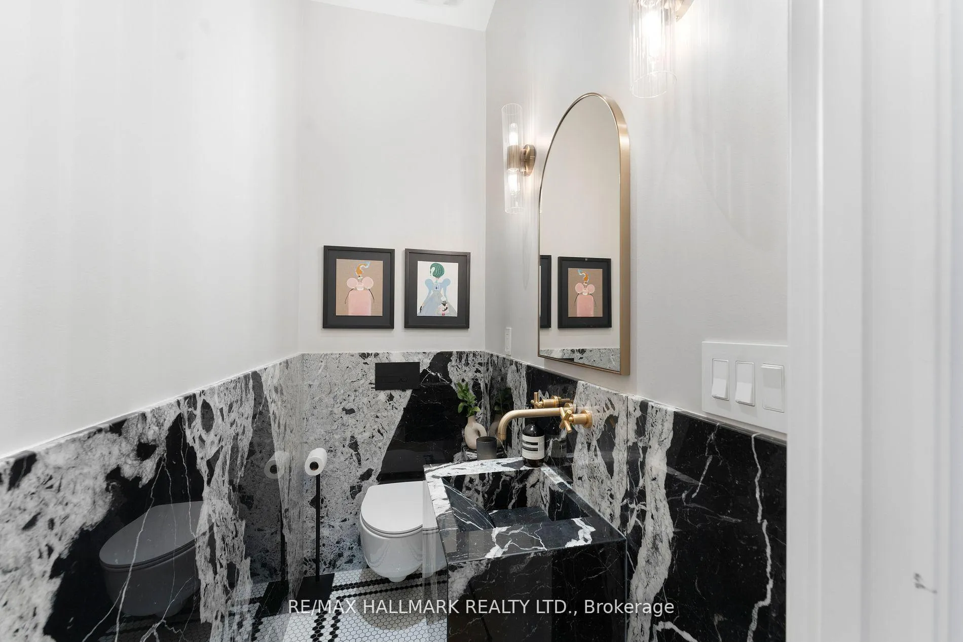 Photo 12 of 34B Sherwood Avenue, Toronto, Mount Pleasant East — HOMEH