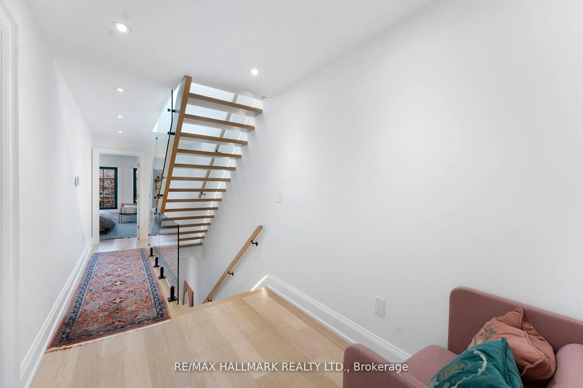 Photo 17 of 34B Sherwood Avenue, Toronto, Mount Pleasant East — HOMEH