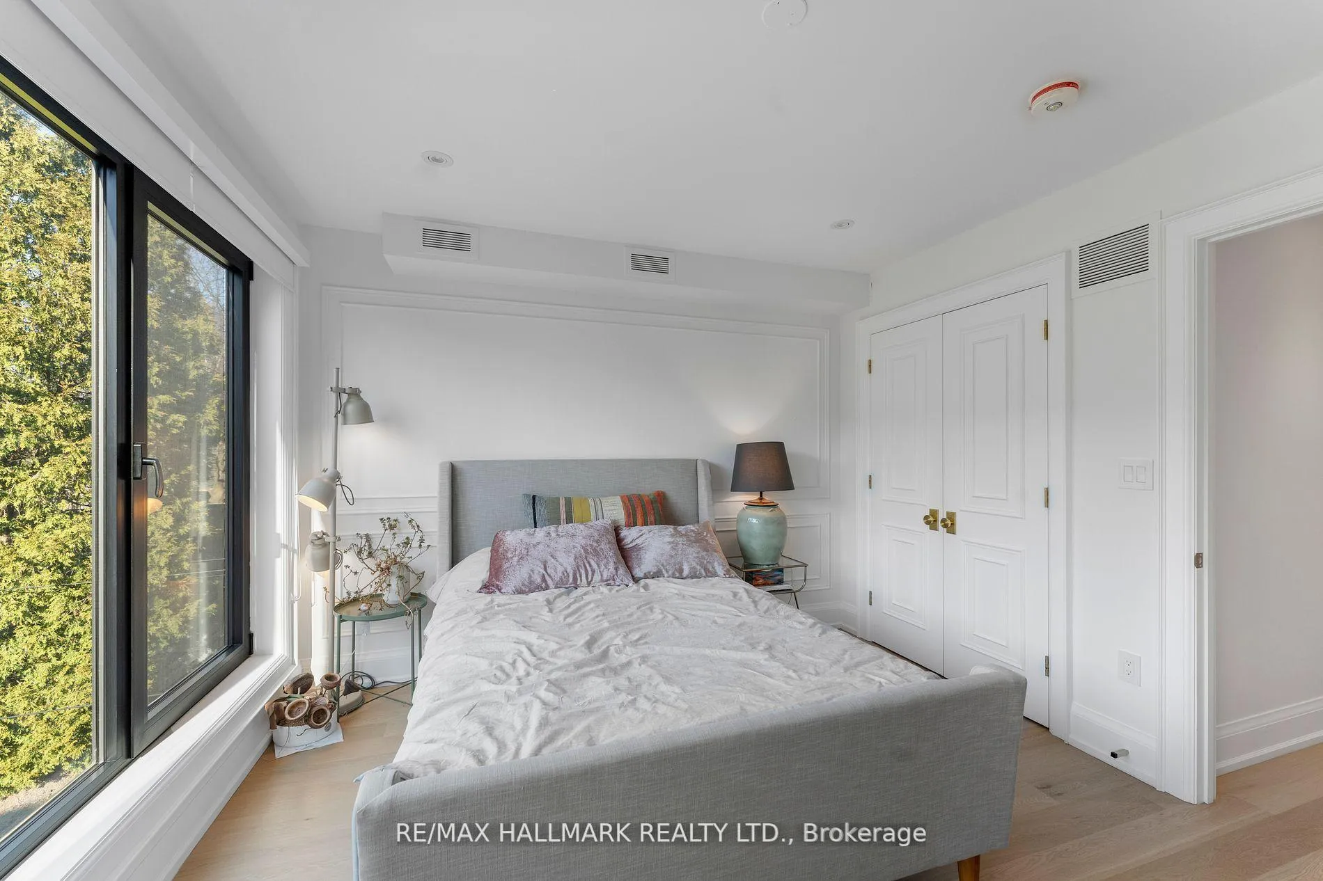 Photo 23 of 34B Sherwood Avenue, Toronto, Mount Pleasant East — HOMEH