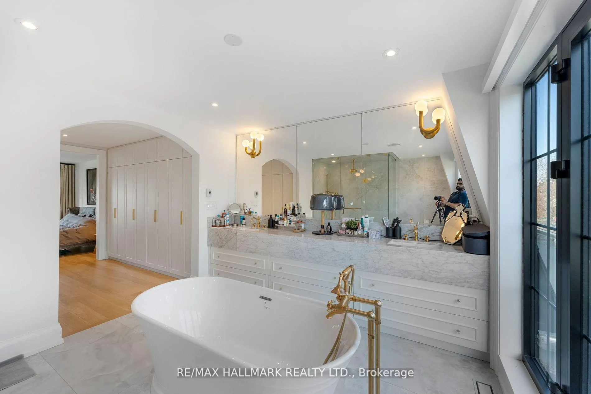 Photo 31 of 34B Sherwood Avenue, Toronto, Mount Pleasant East — HOMEH