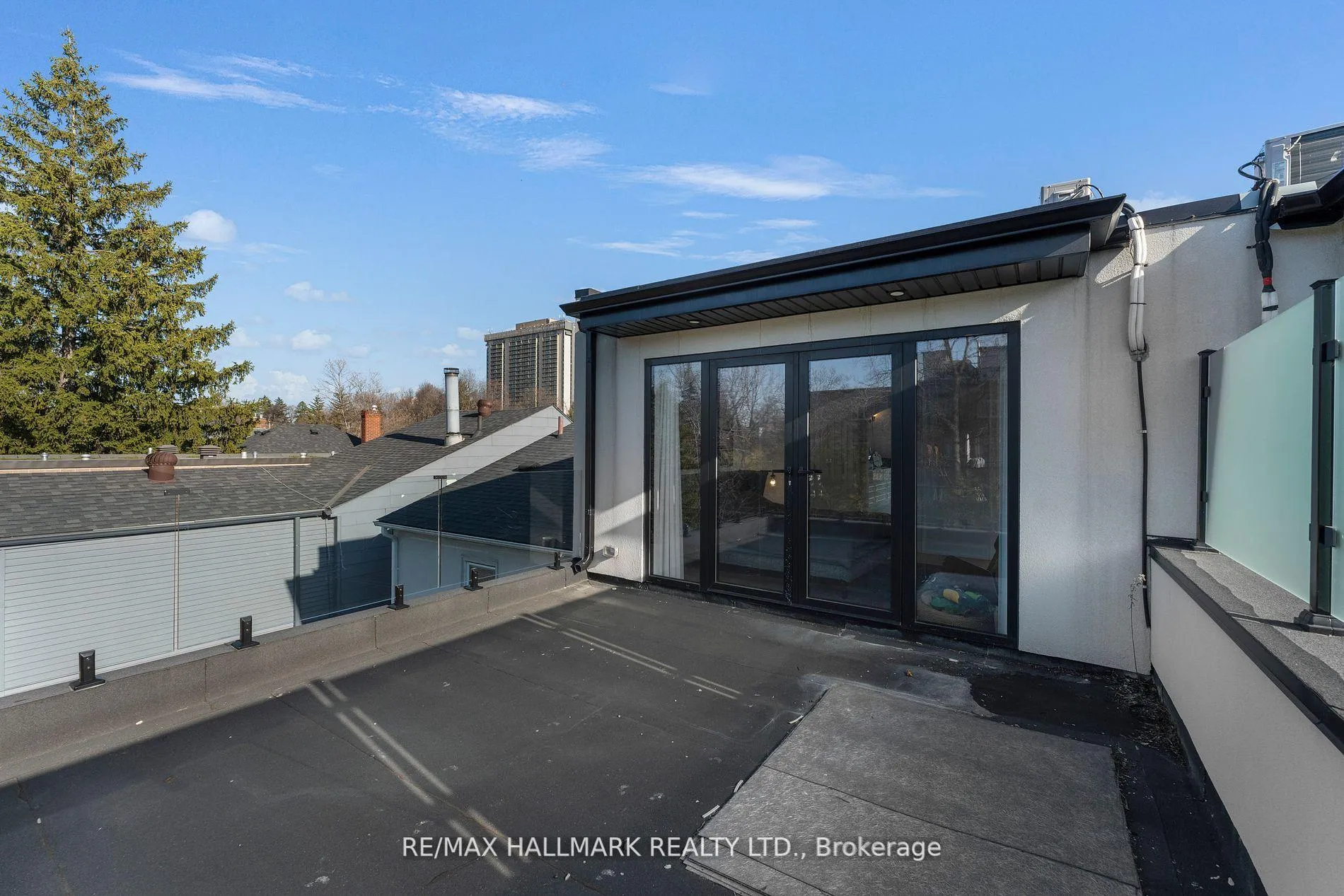 Photo 32 of 34B Sherwood Avenue, Toronto, Mount Pleasant East — HOMEH