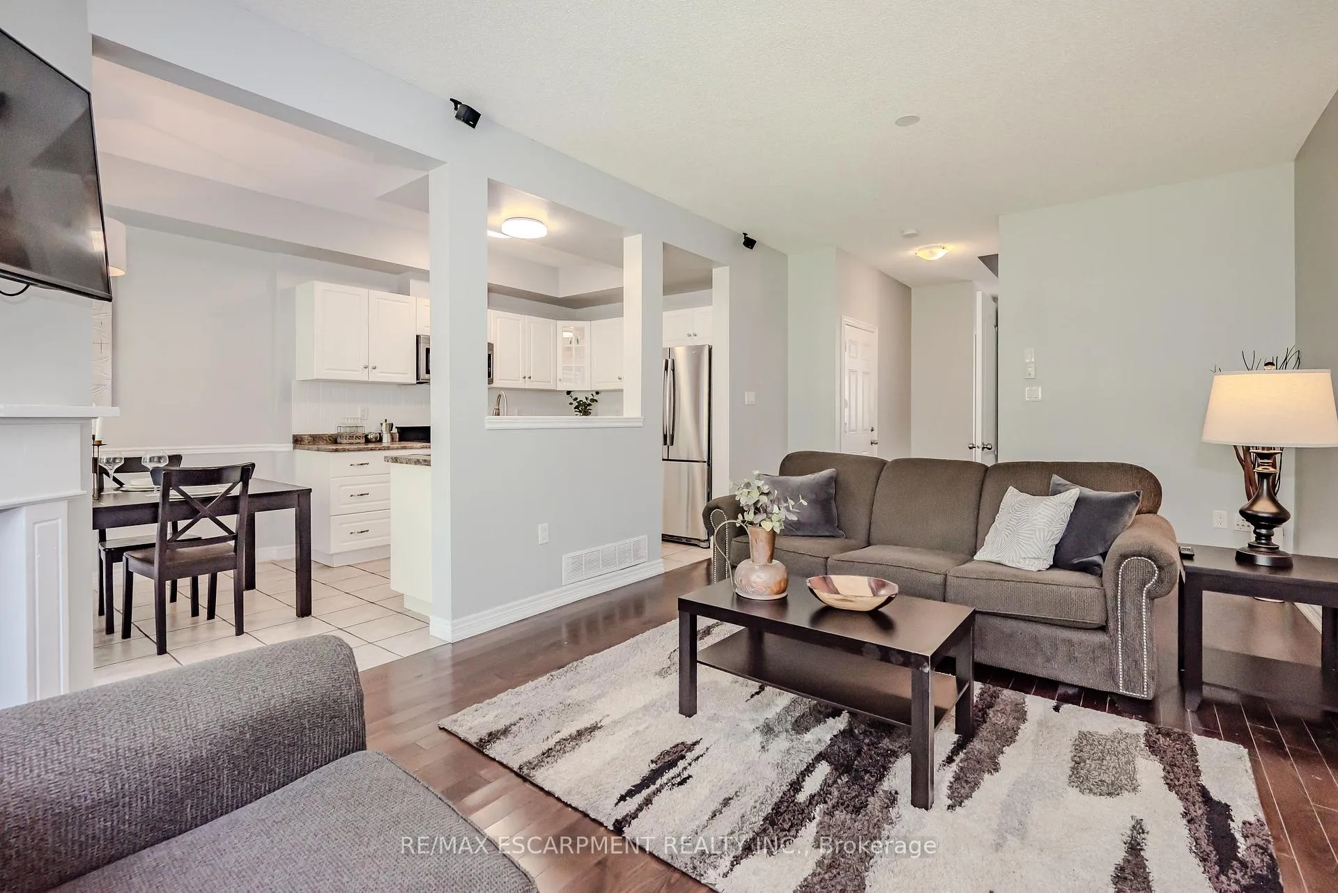 Photo 7 of 56 Liddycoat Lane, Hamilton, Ancaster — HOMEH