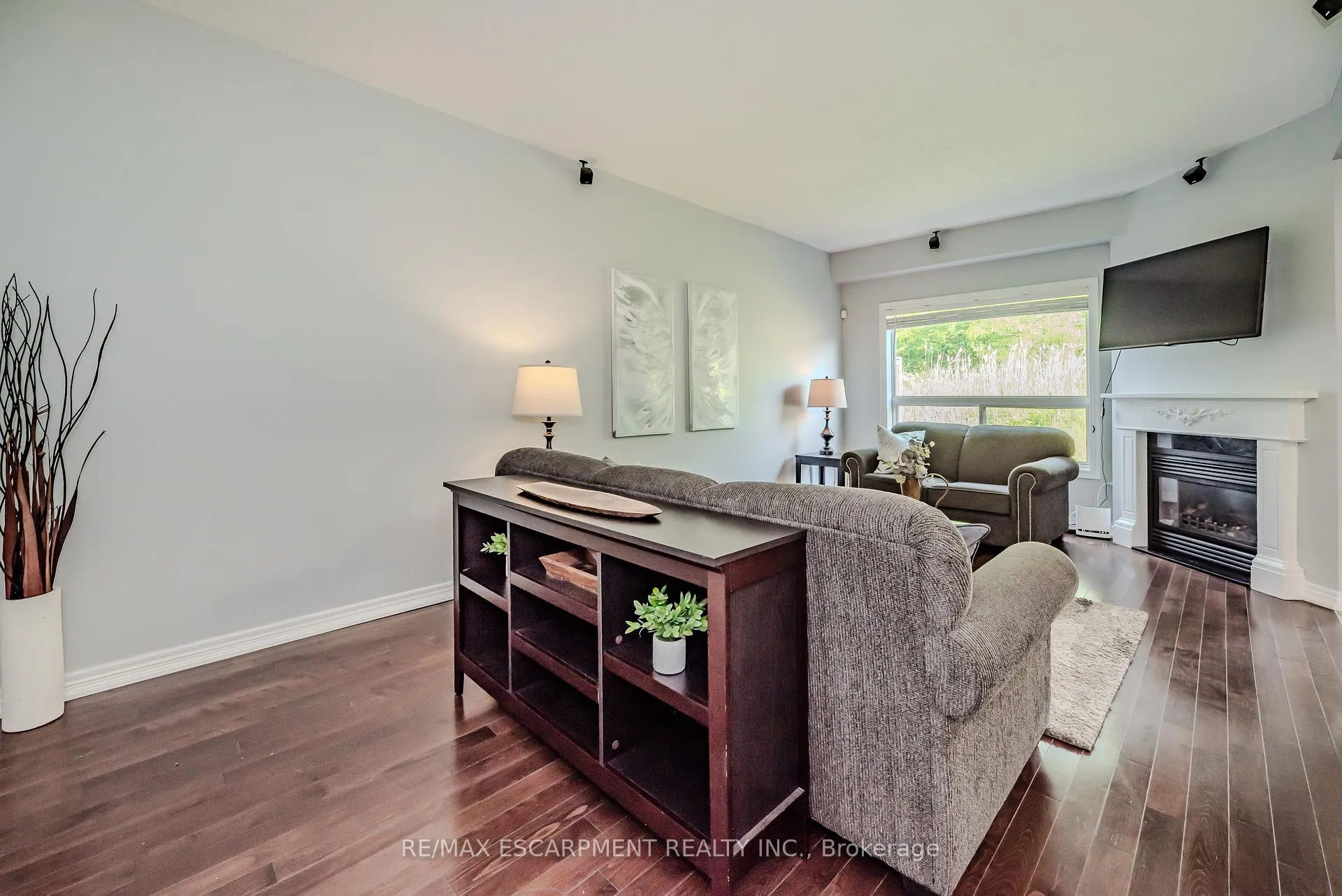 Photo 11 of 56 Liddycoat Lane, Hamilton, Ancaster — HOMEH