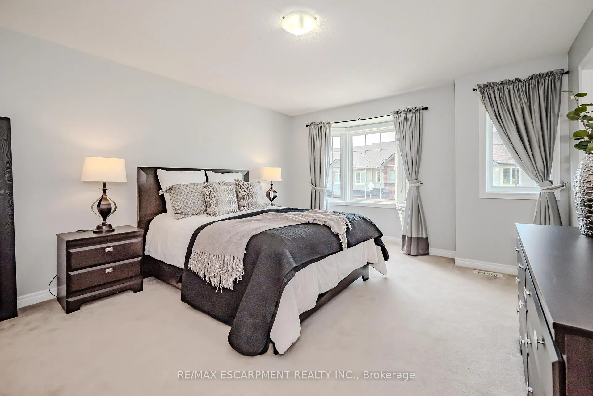 Photo 23 of 56 Liddycoat Lane, Hamilton, Ancaster — HOMEH
