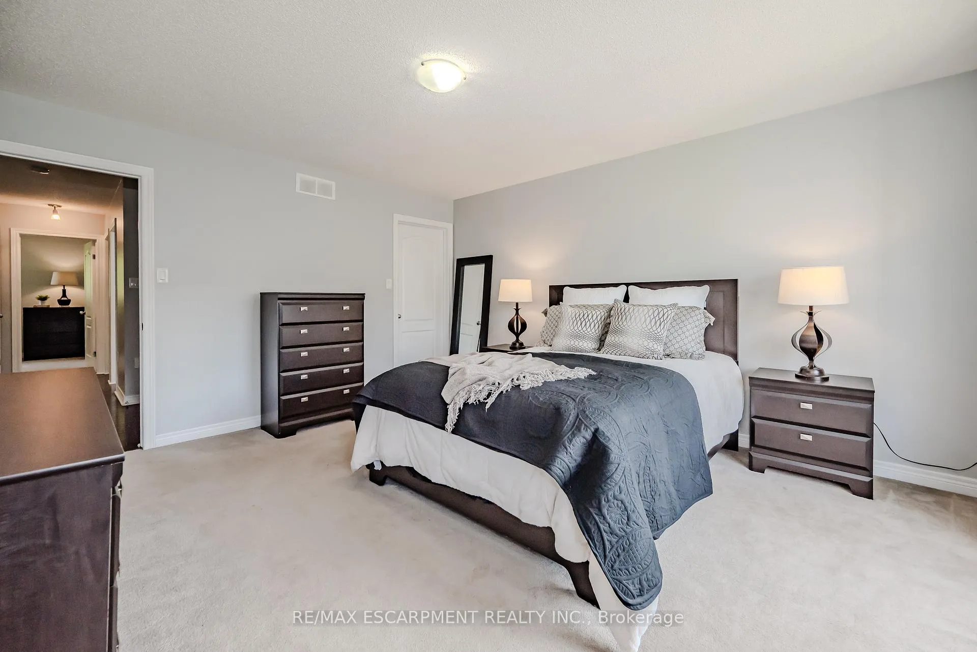 Photo 28 of 56 Liddycoat Lane, Hamilton, Ancaster — HOMEH