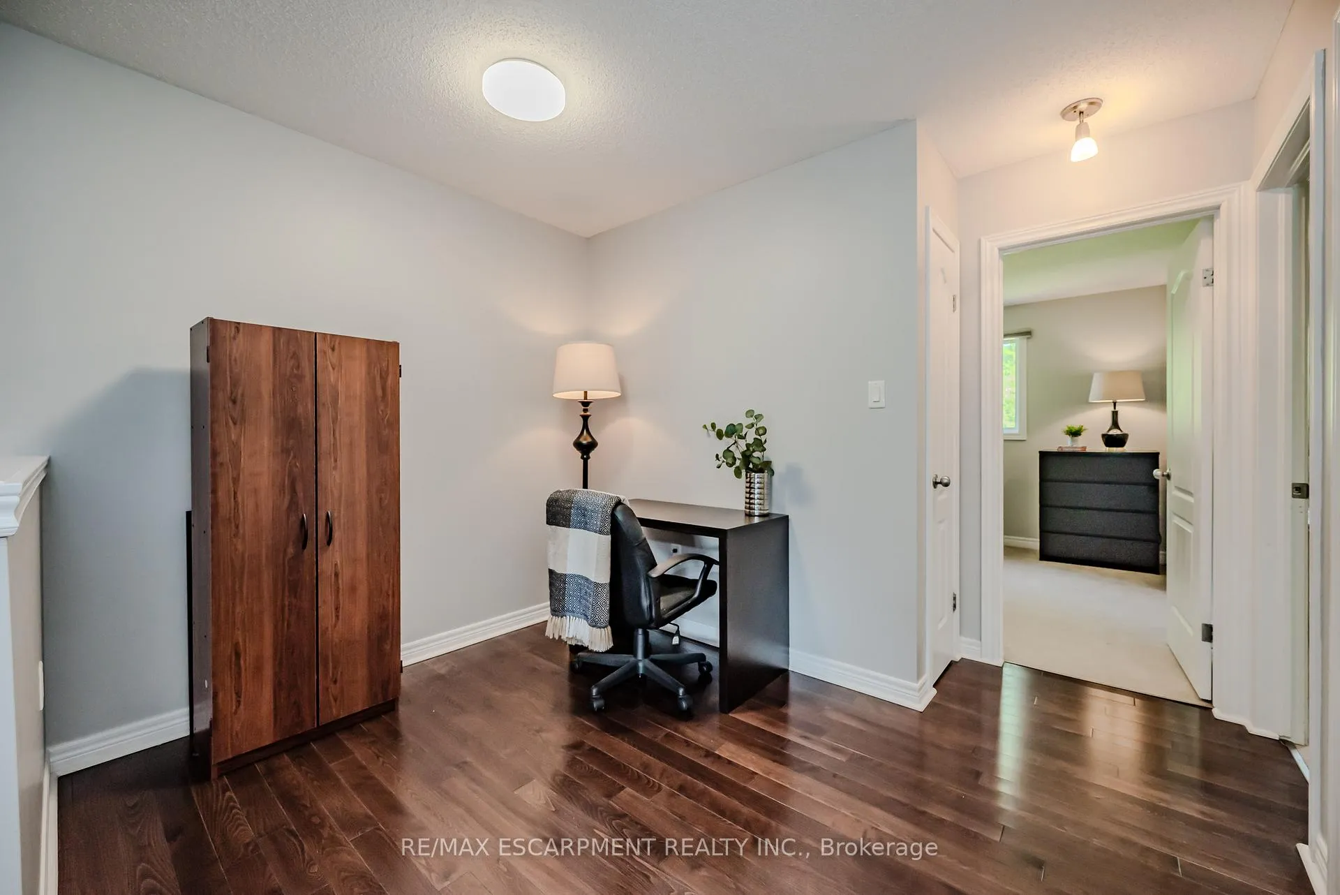 Photo 29 of 56 Liddycoat Lane, Hamilton, Ancaster — HOMEH