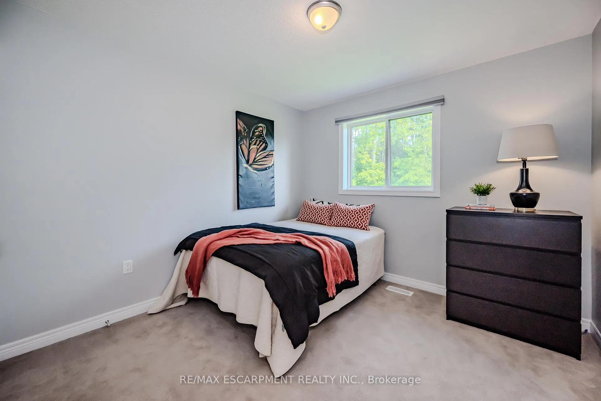 Photo 34 of 56 Liddycoat Lane, Hamilton, Ancaster — HOMEH